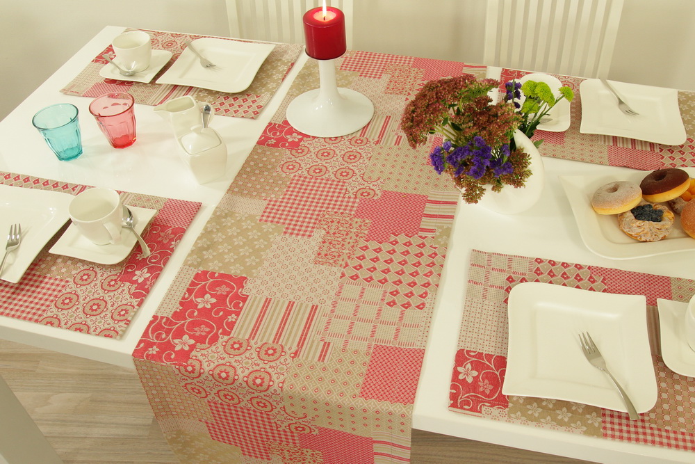 Landhaus Tischset rustikal Rot gemustert Größe 32x42 cm