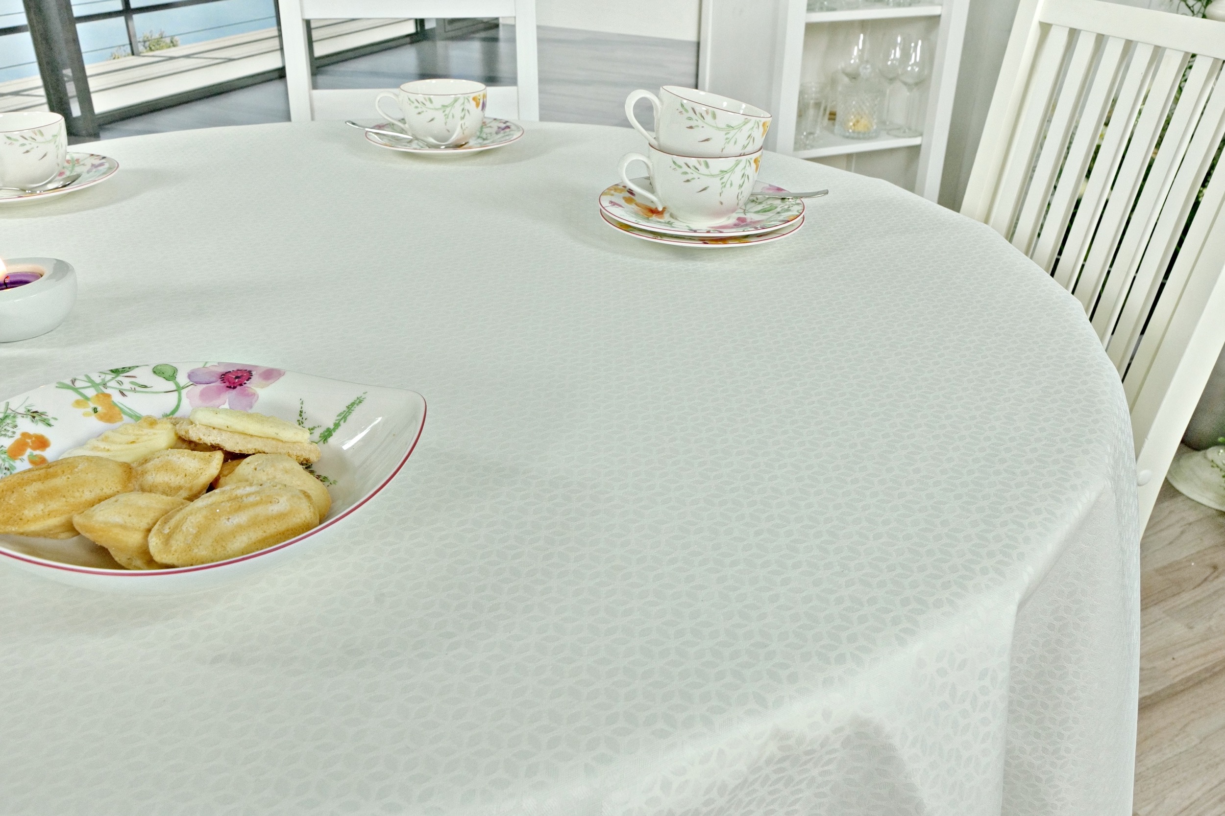 Tischdecke abwaschbar Weiß gemustert Fleuret Breite 130 cm OVAL