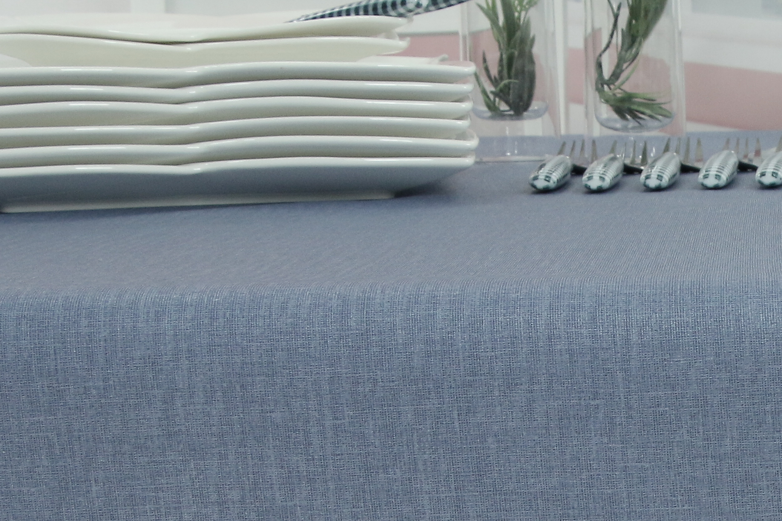 Tischdecke abwaschbar Blau uni Tessa Breite 138 cm