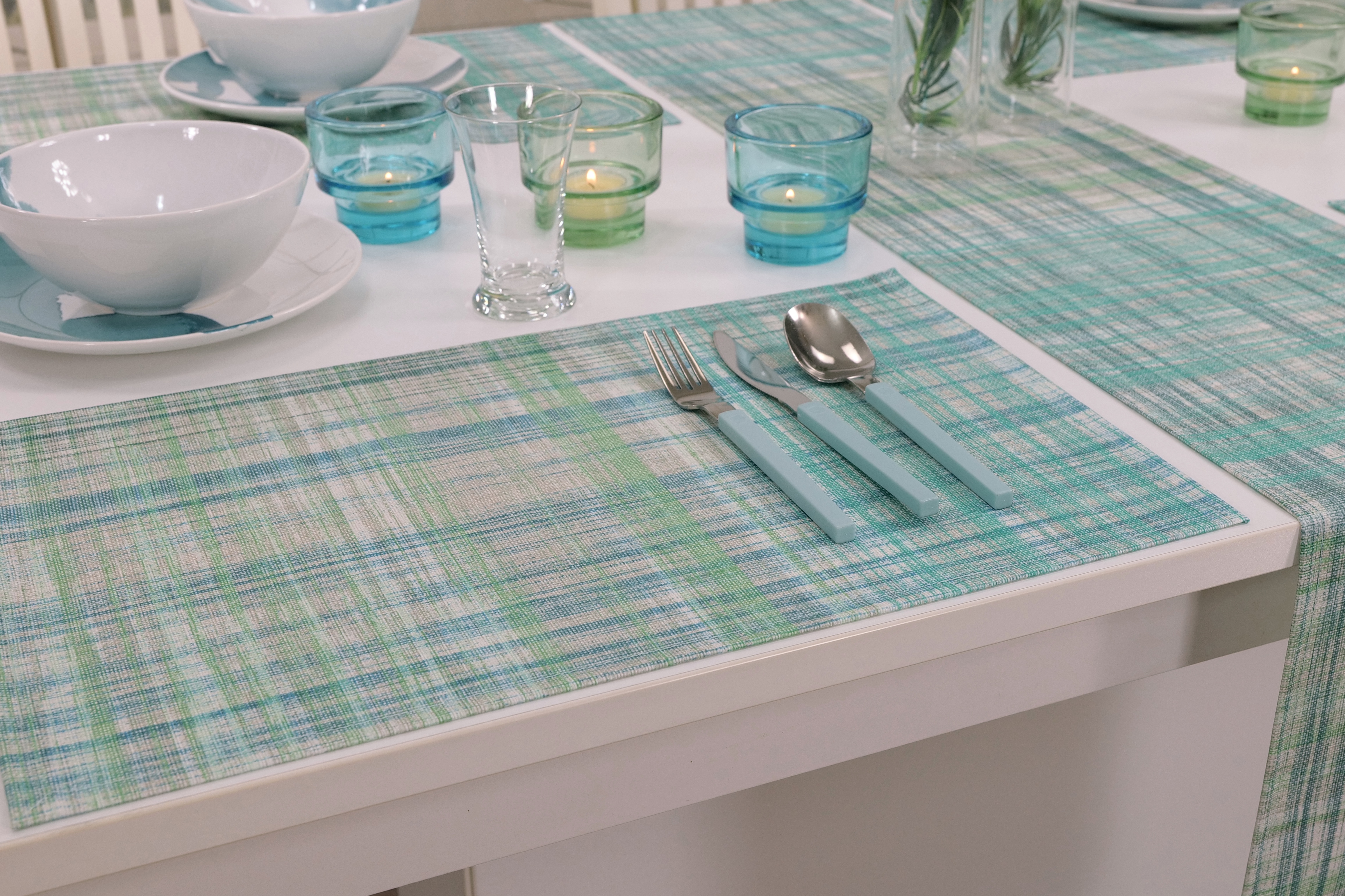 Tischset abwaschbar Blau Grün gemustert Madeira Größe 30x48 cm Platzset