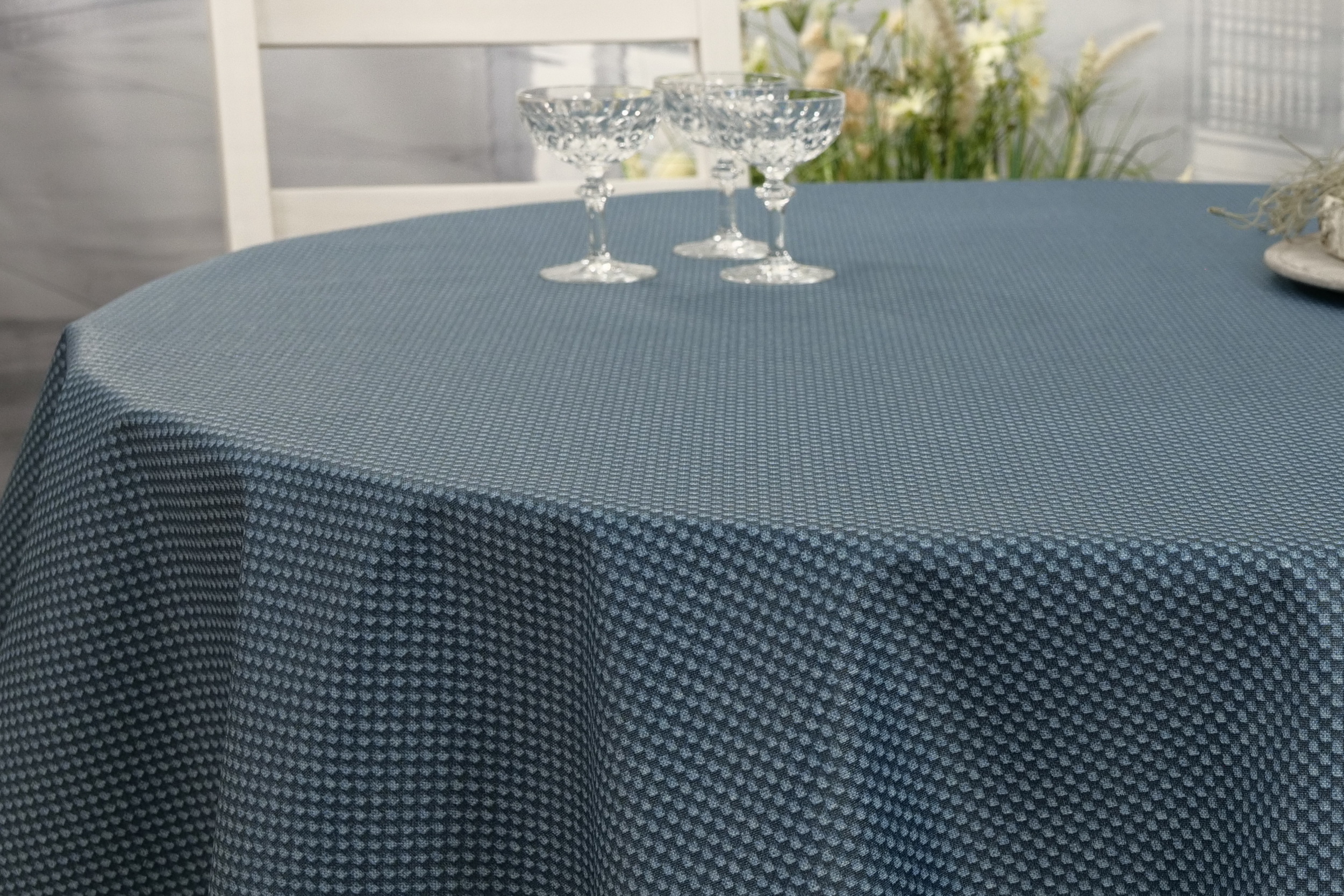 Abwaschbare Anti Rutsch Tischdecke Blau gemustert Peculiari Breite 110 cm OVAL