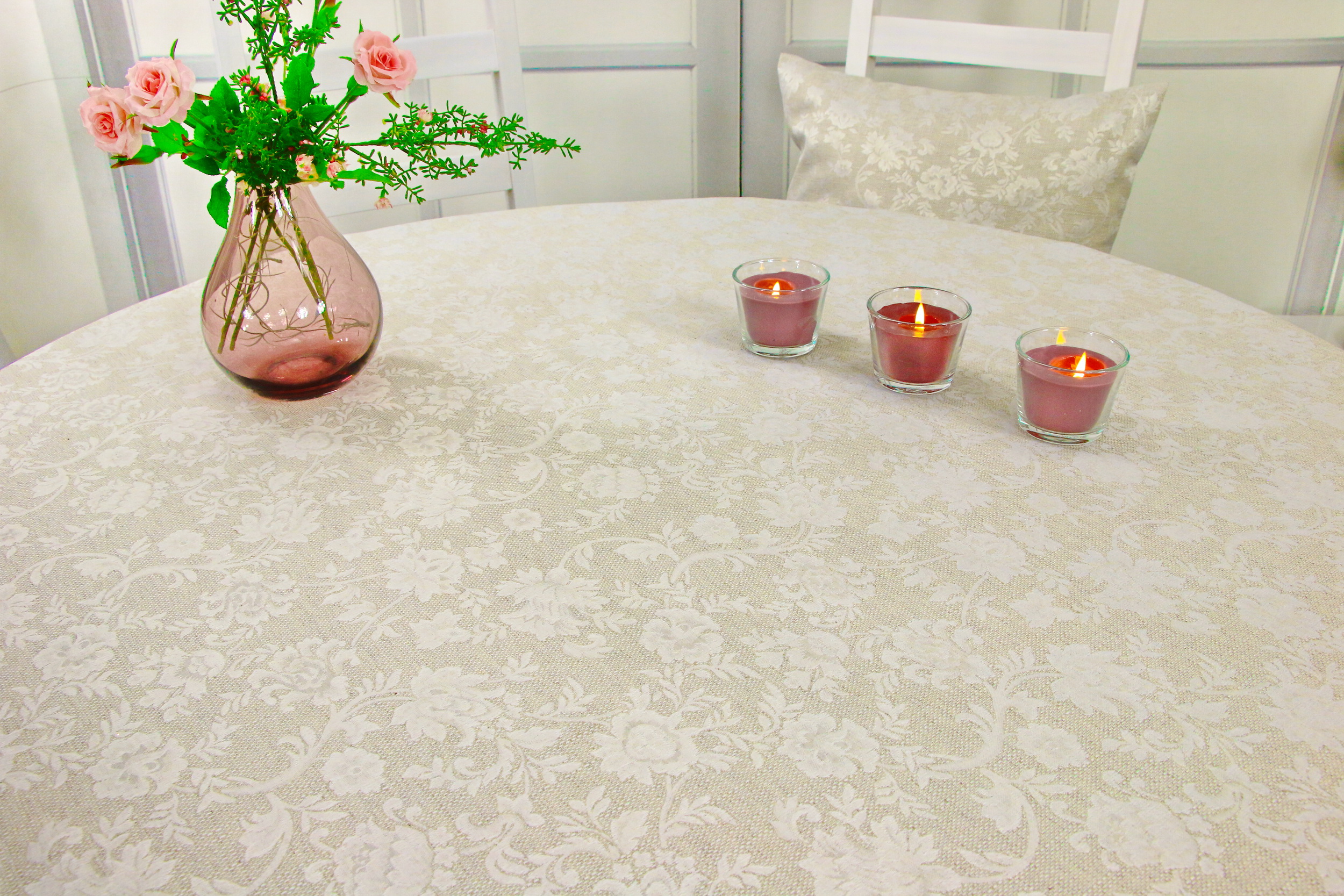 Tischdecke mit Fleckschutz Evita Perlbeige Ranke Breite 110 cm OVAL
