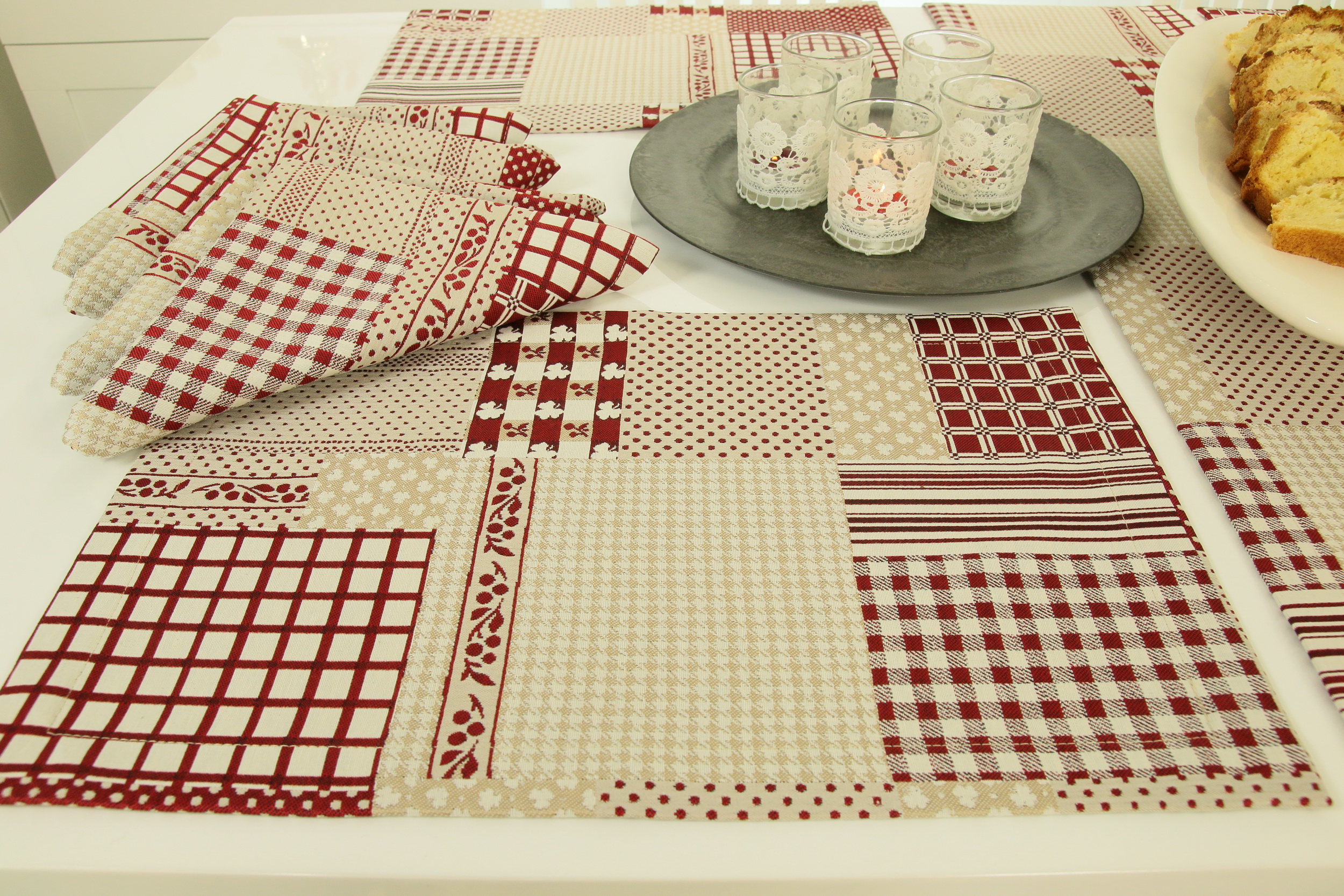 Tischset Rot Beige Karo Landhaus-Stil Una Größe 32x42 cm