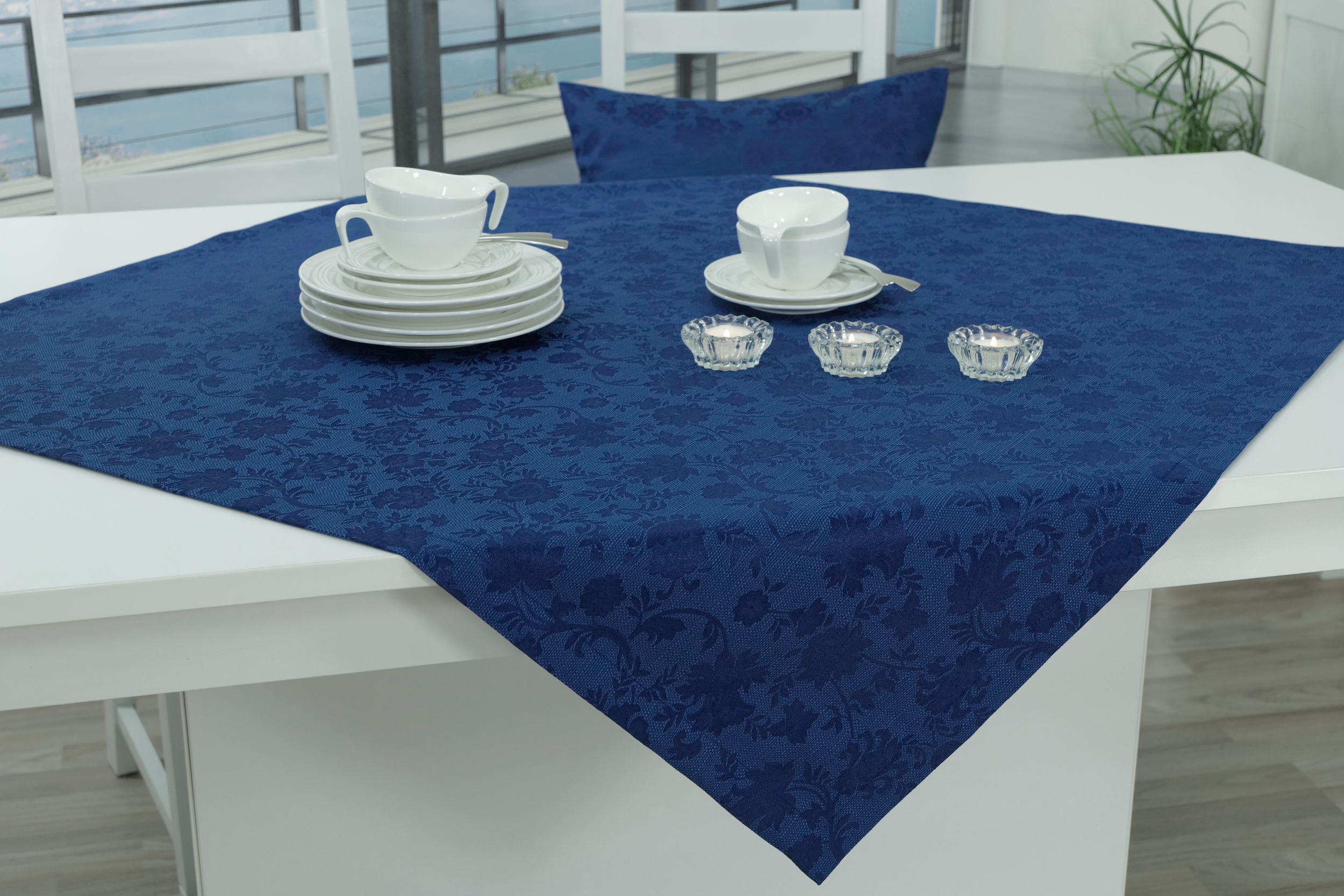 Tischdecke mit Fleckschutz Evita Blau Ranke ab 80x80 cm - 200x200 cm QUADRATISCH