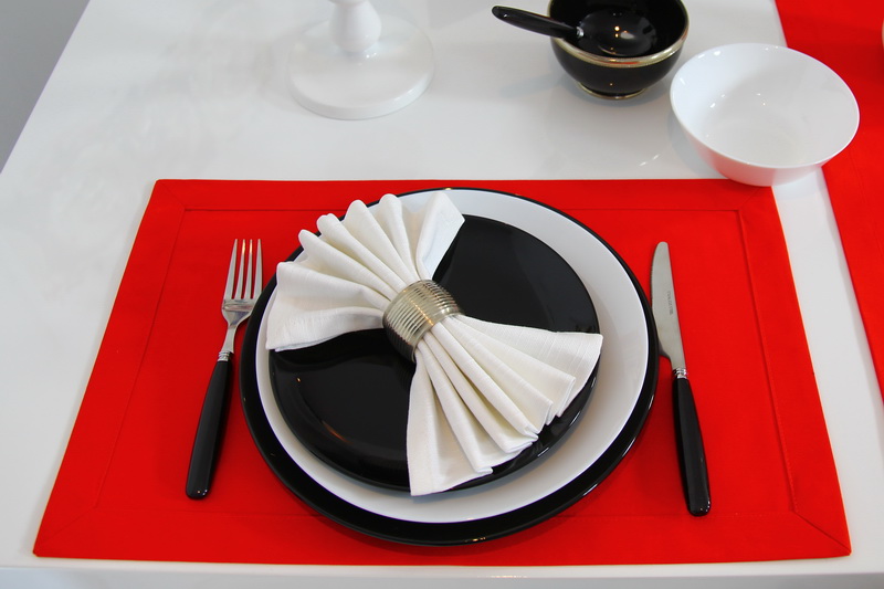 Tischset Rot uni Größe 30x48 cm Platzset