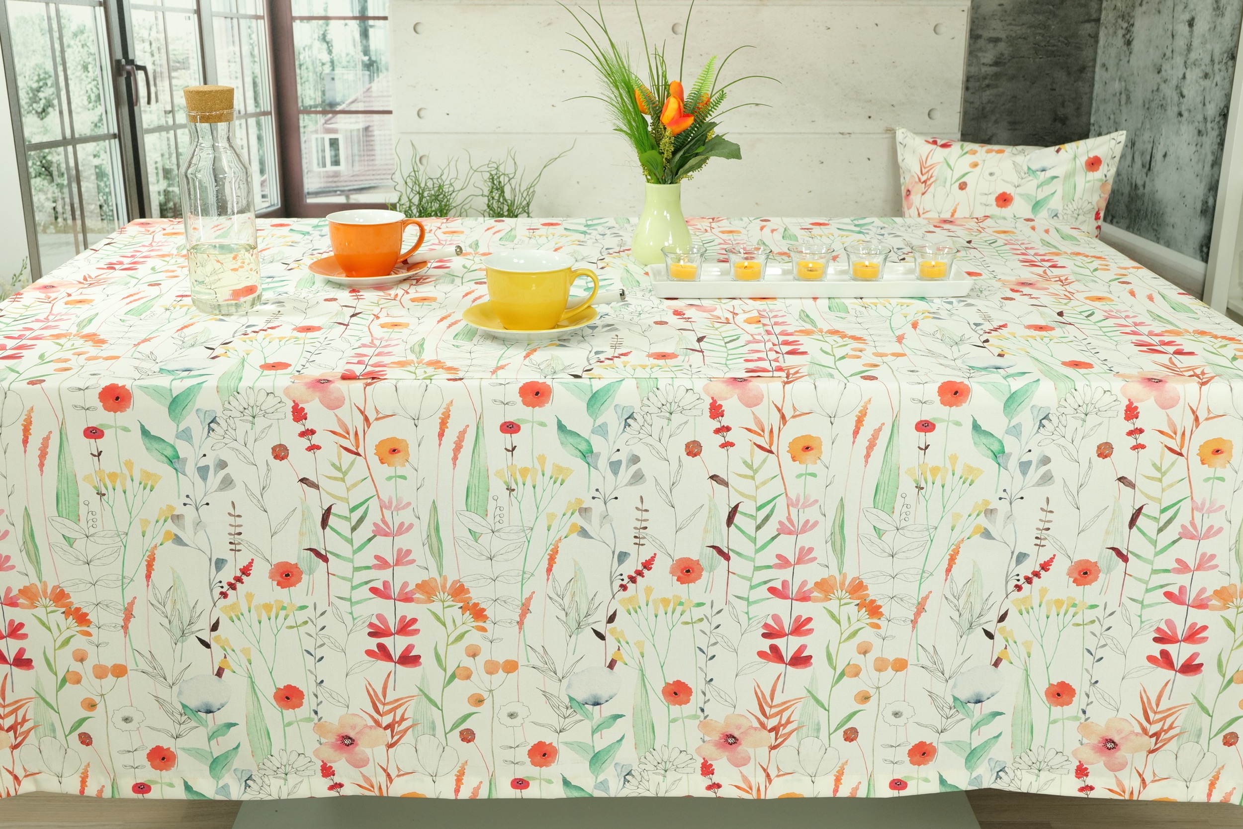 Tischdecke Garten mit Fleckschutz buntes Muster Beatrice Breite 90 cm