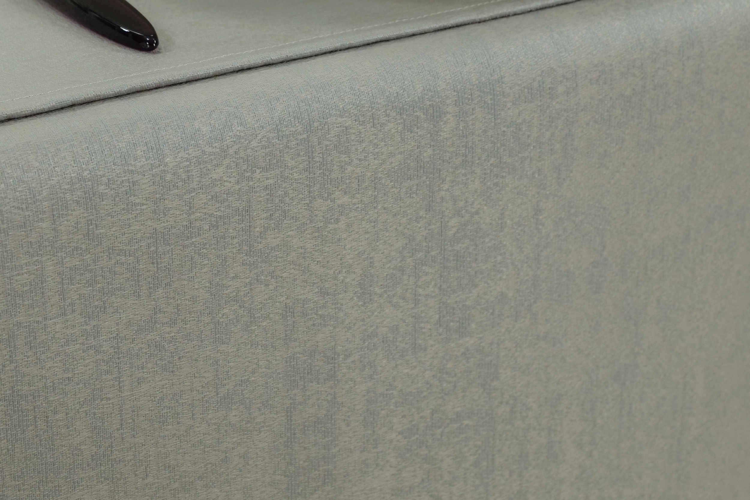 Abwaschbare Tischdecke Grau uni strukturiert Muriel Breite 130 cm