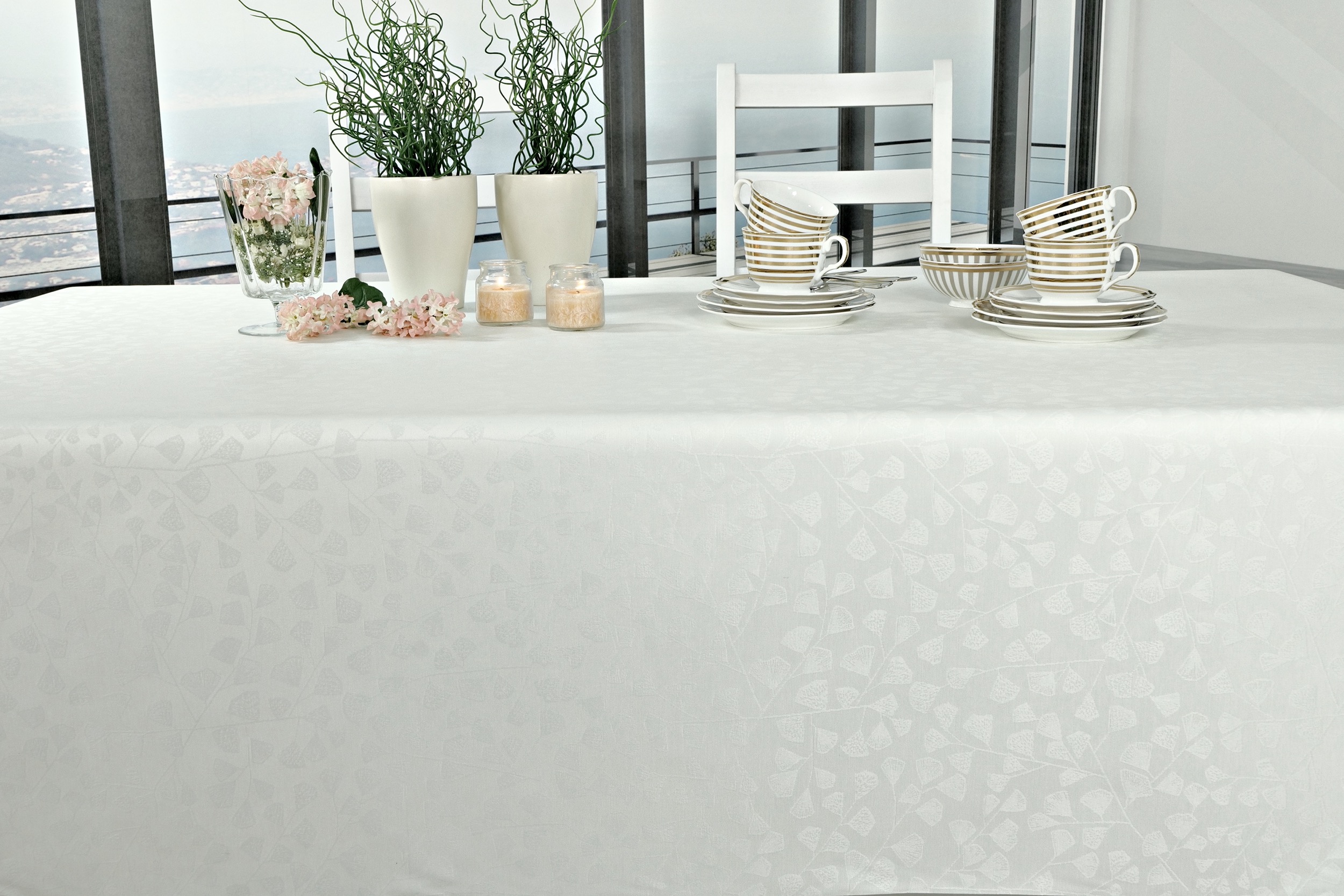 Tischdecke abwaschbar Weiß Blattmuster Ginko Breite 140 cm