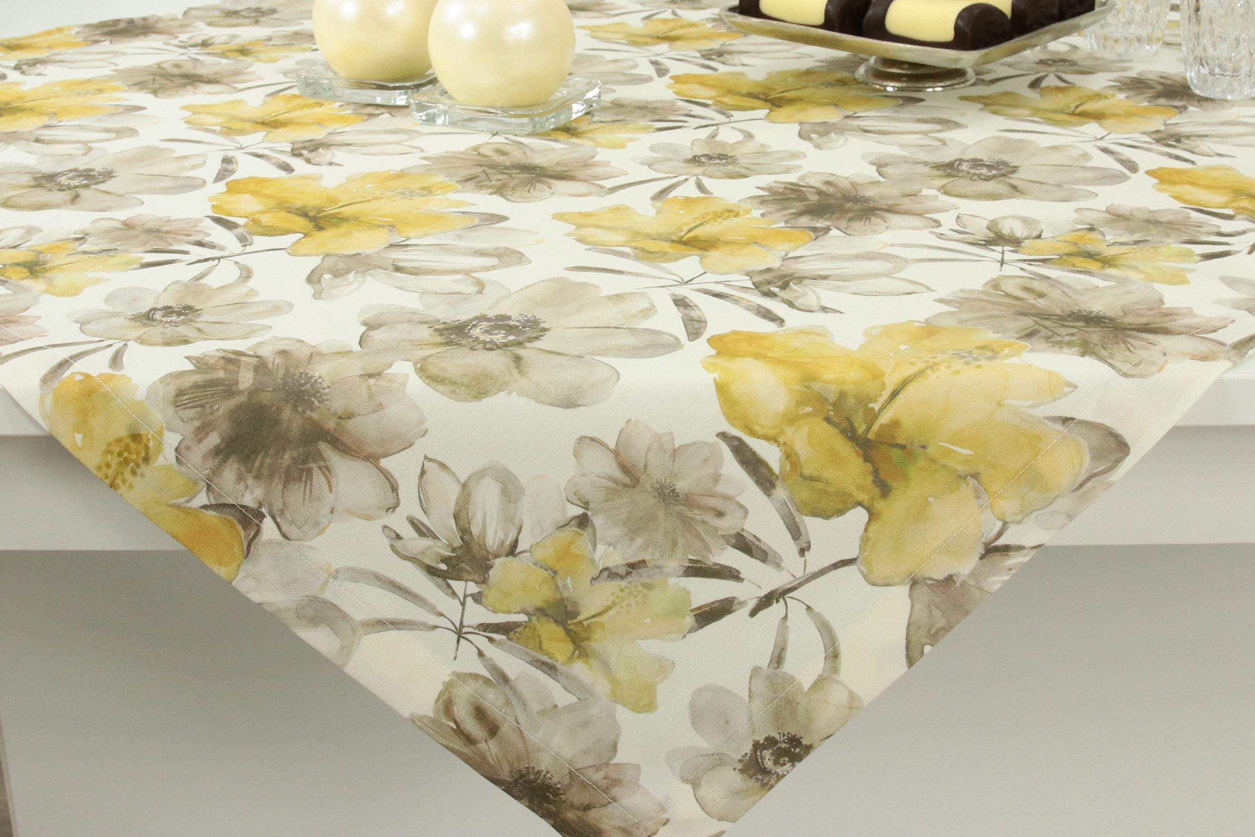 Tischdecke mit Fleckschutz Natur Beige Flower Muster ab 80x80 cm - 158x158 cm QUADRATISCH