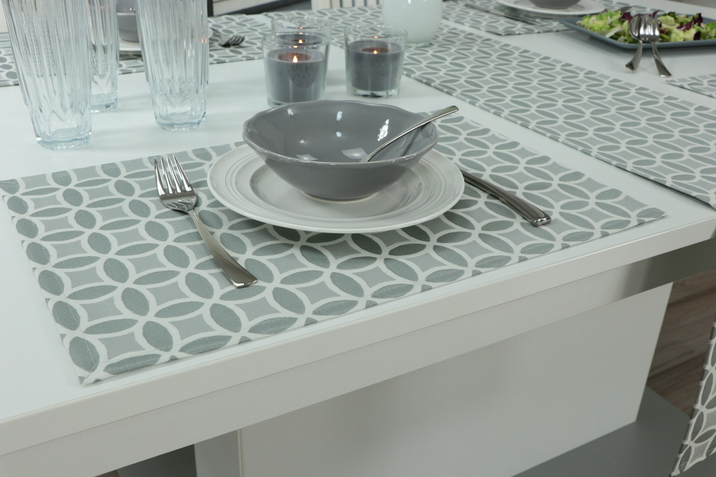 Tischset abwaschbar Weiß Grau Isa Größe 32x42 cm Platzset