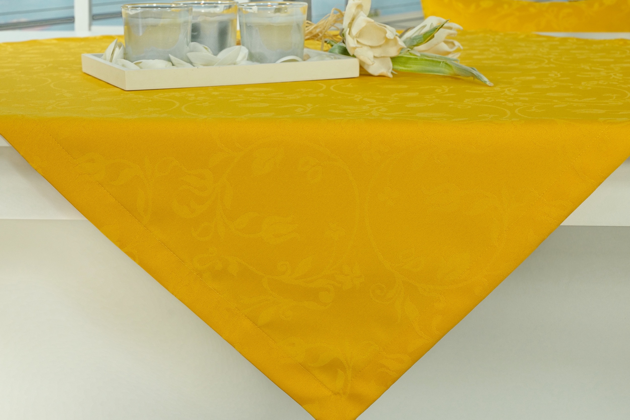 Tischdecke mit Fleckschutz Gelb Blütenranke Fresh ab 80x80 cm - 200x200 cm QUADRATISCH