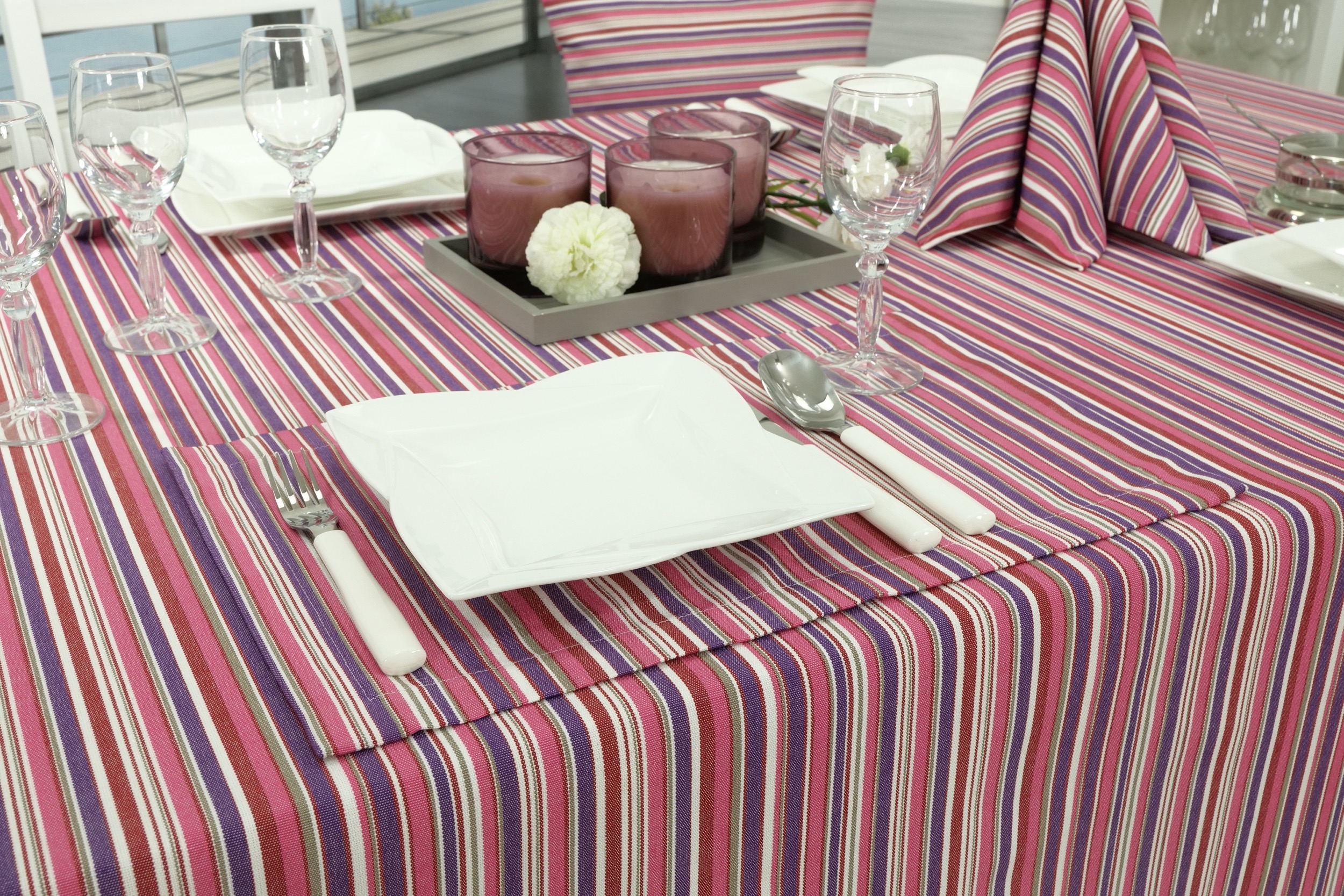 Tischdecke mit Fleckschutz Pink striped Outside Breite 140 cm