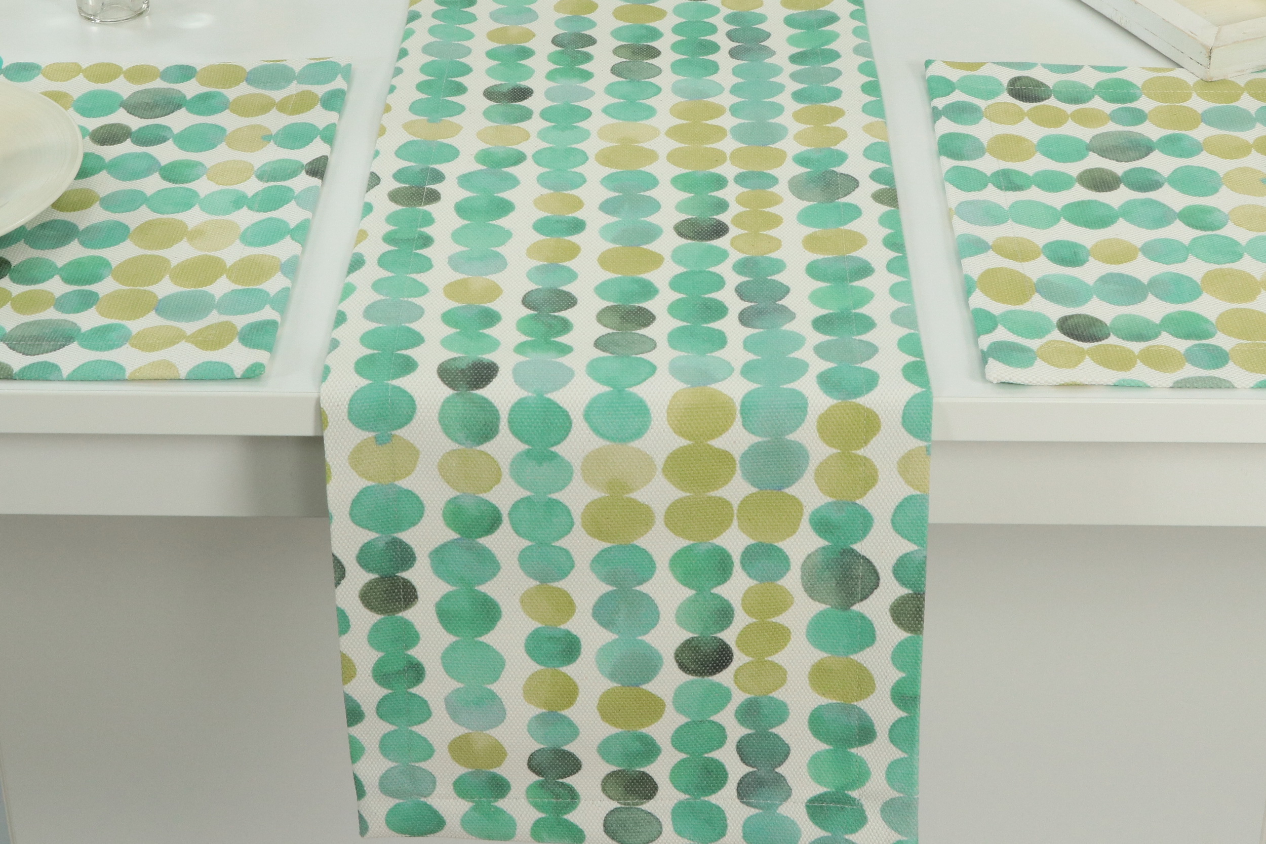 Garten Tischläufer mit Fleckschutz Perl Grün Punkte Breite 40 cm
