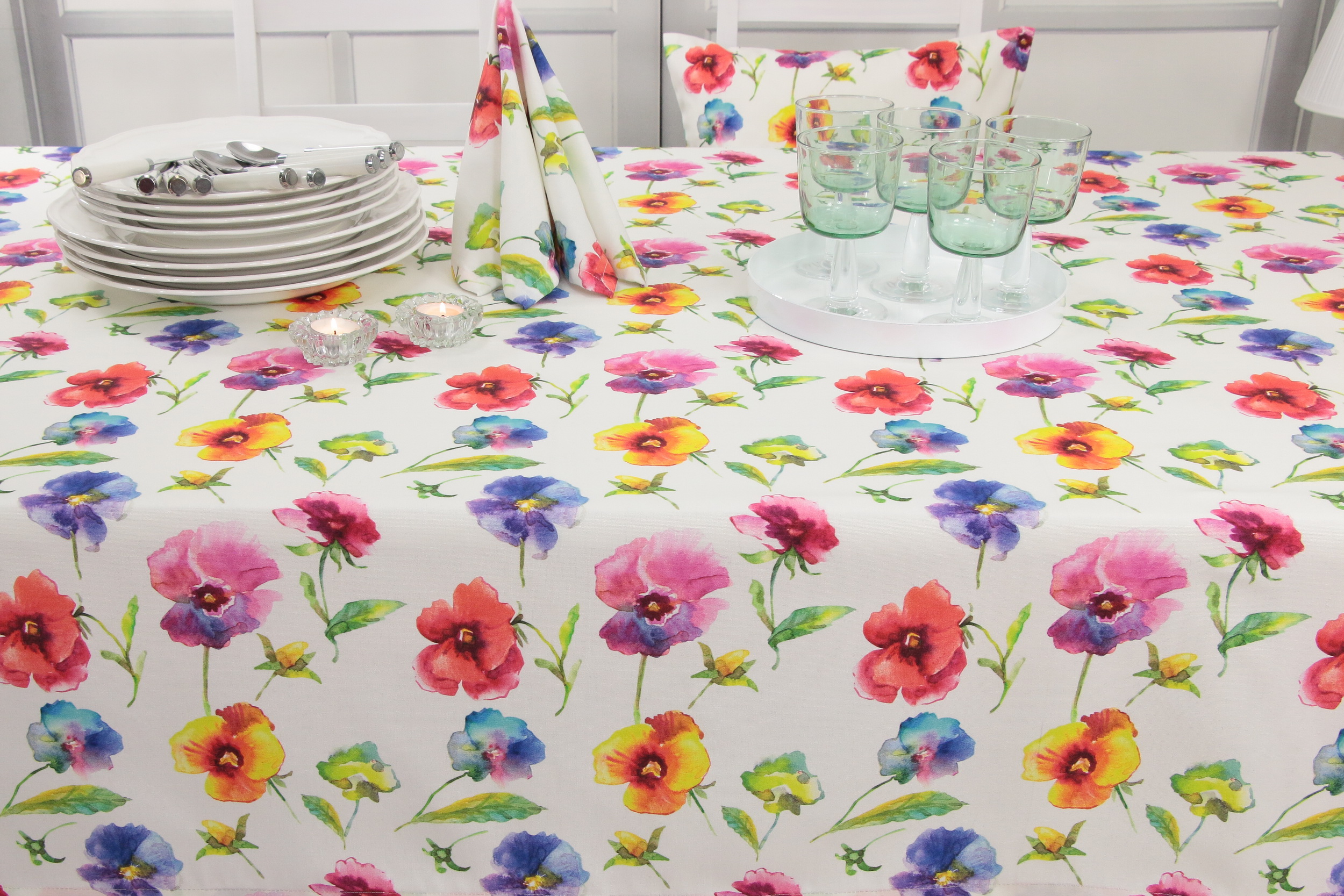 Tischdecke mit Fleckschutz Cremeweiß bunter Mohn Breite 130 cm