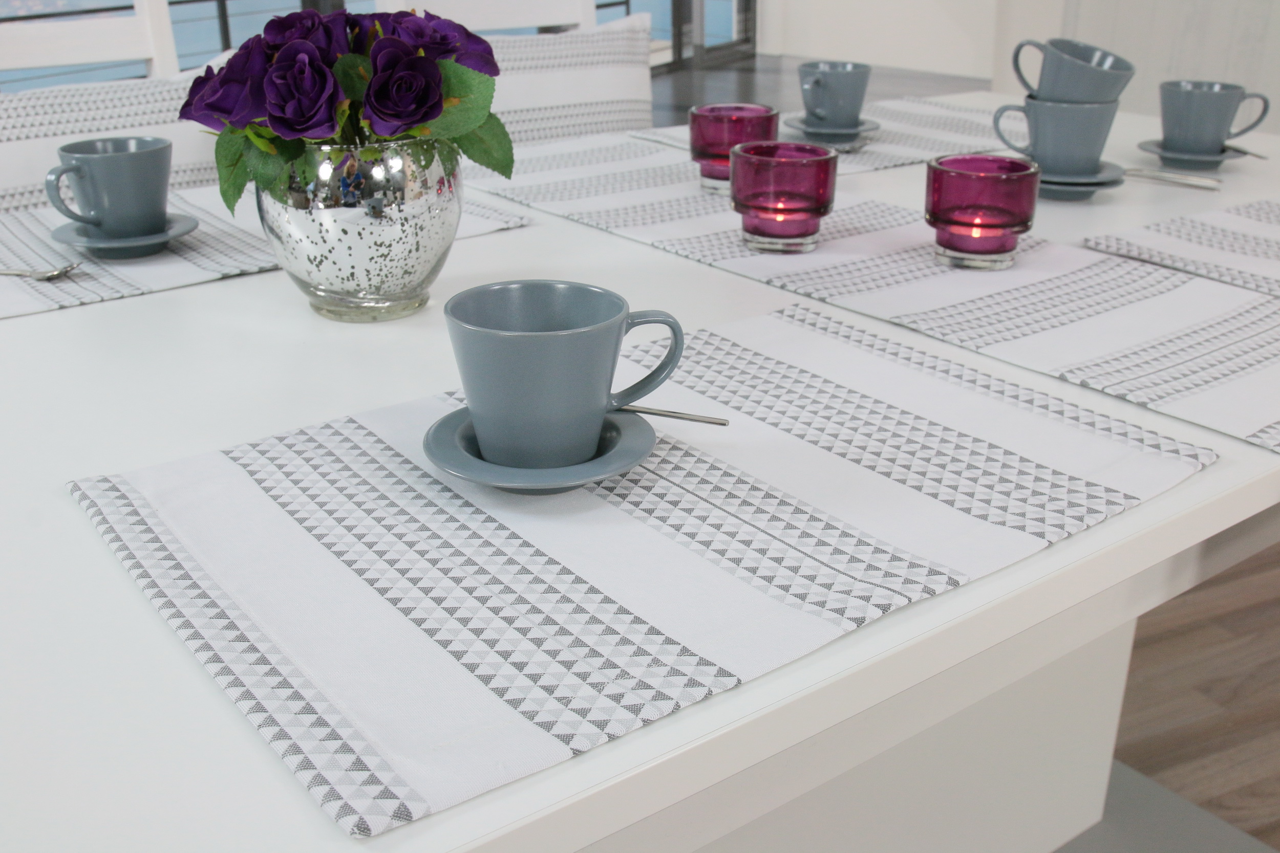 Tischset Weiß Grau gemustert Größe 30x48 cm