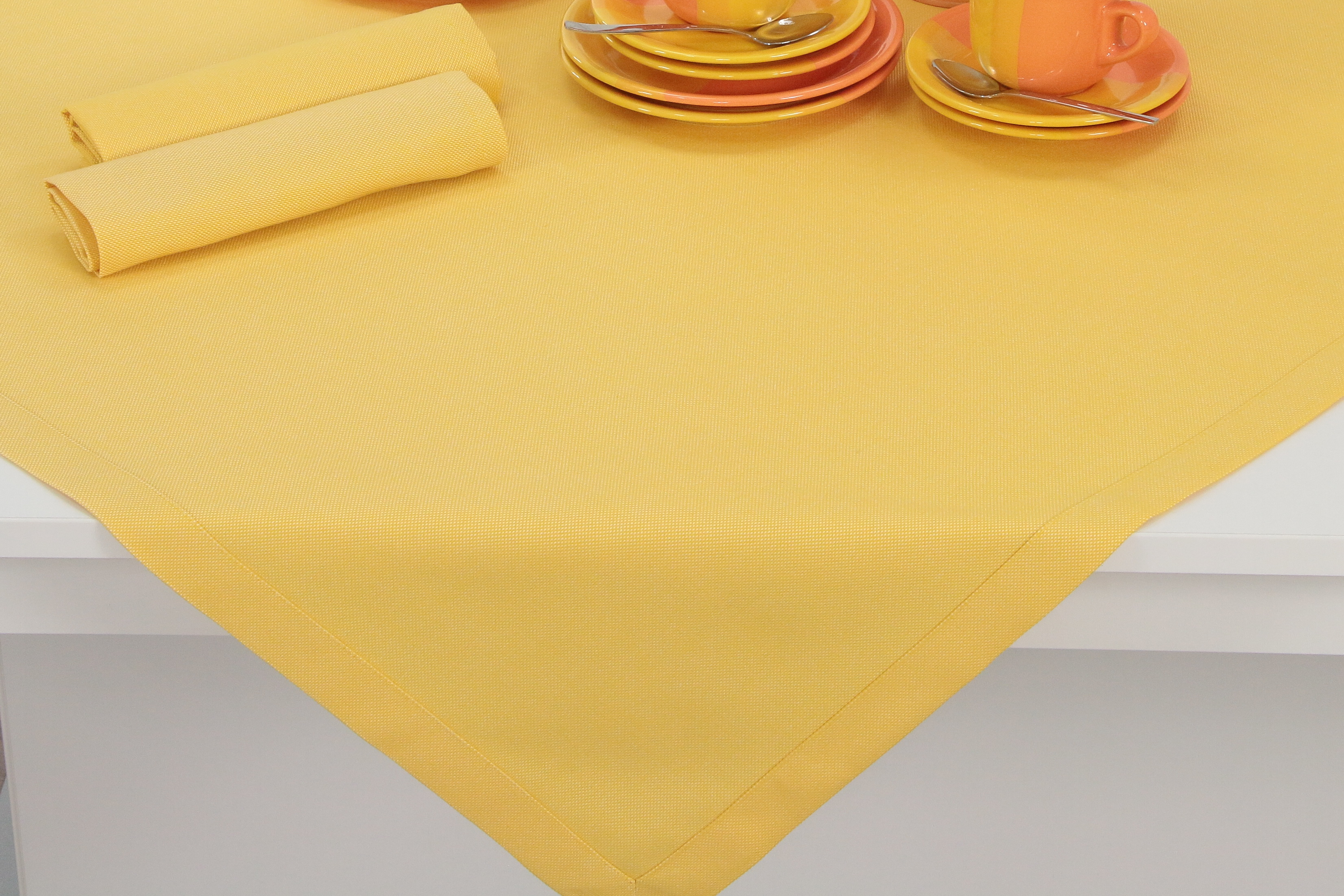Tischdecke mit Fleckschutz Gelb uni Liberas ab 80x80 cm - 200x200 cm QUADRATISCH