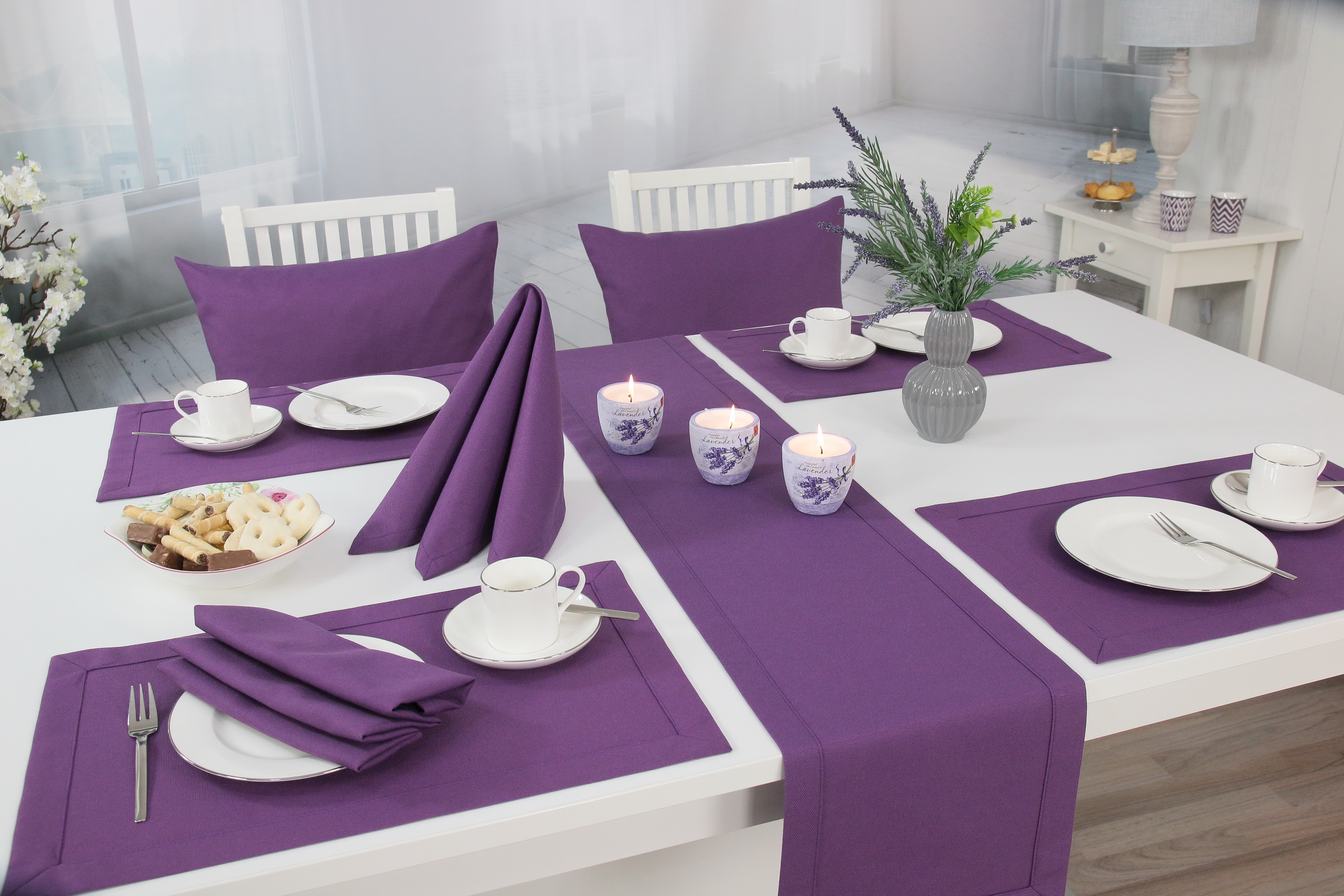 Tischläufer Violett einfarbig Breite 25 cm