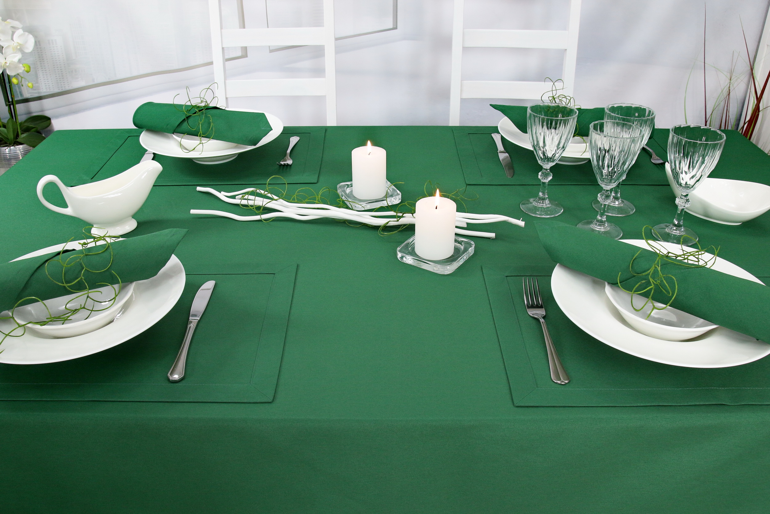 Tischdecke Dunkelgrün einfarbig Breite 140 cm