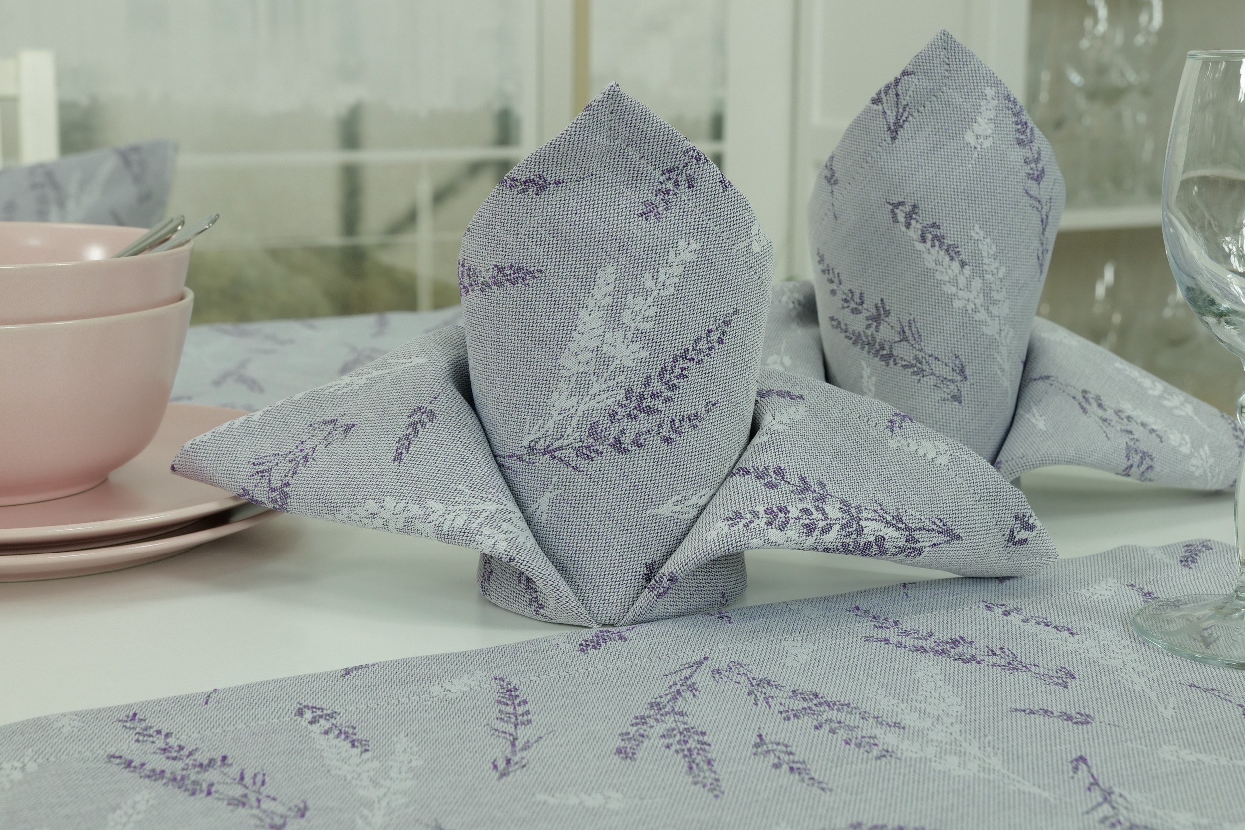 Stoffserviette mit Fleckschutz Hellgrau Violett Lavendel Größe 40x40 cm