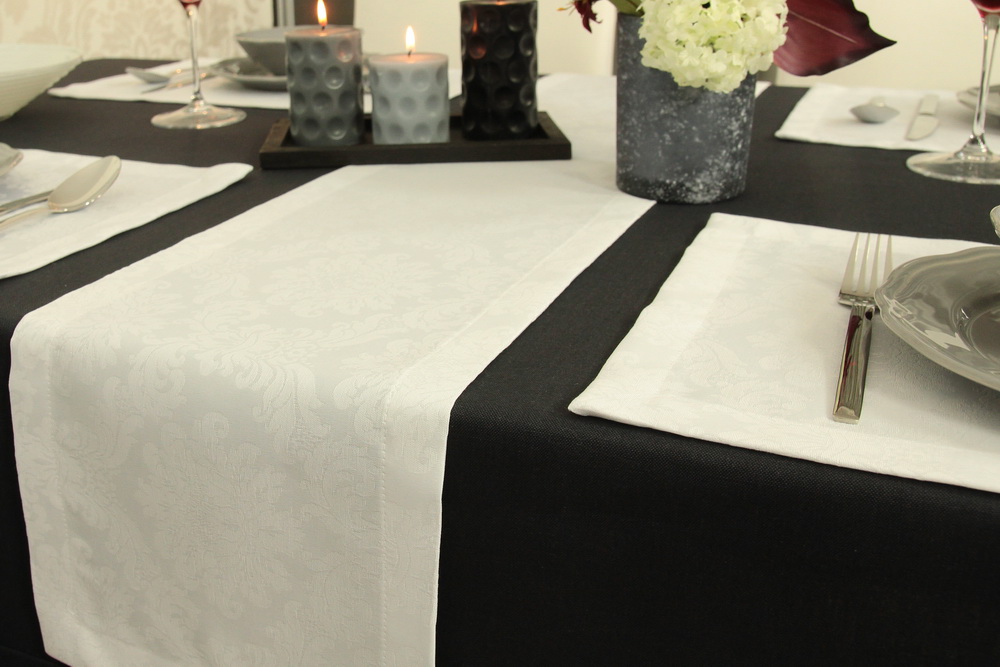 Tischläufer Weiß Ornamente mit Fleckschutz Breite 40 cm