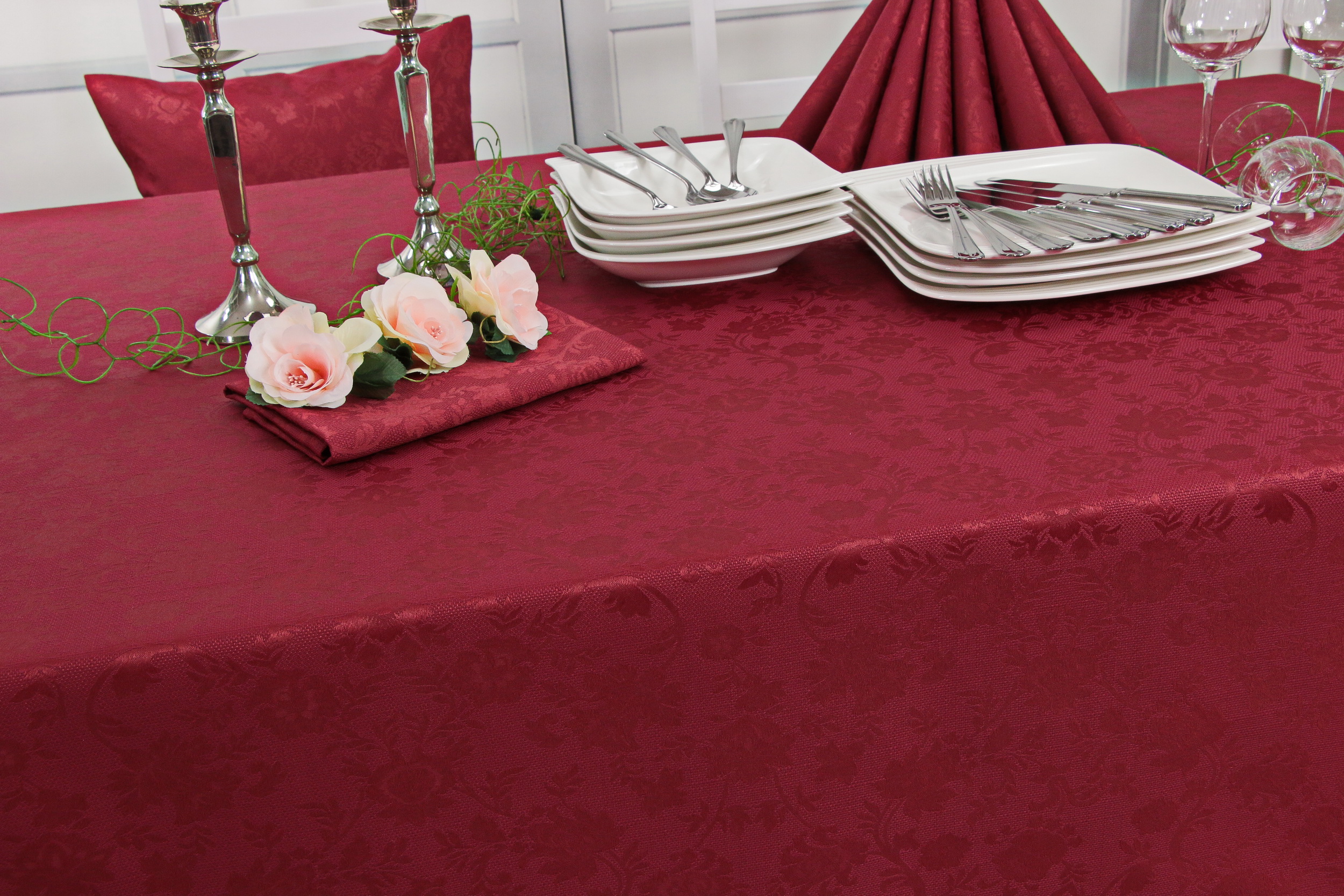 Tischdecke mit Fleckschutz Evita Perlrot Ranke Breite 130 cm