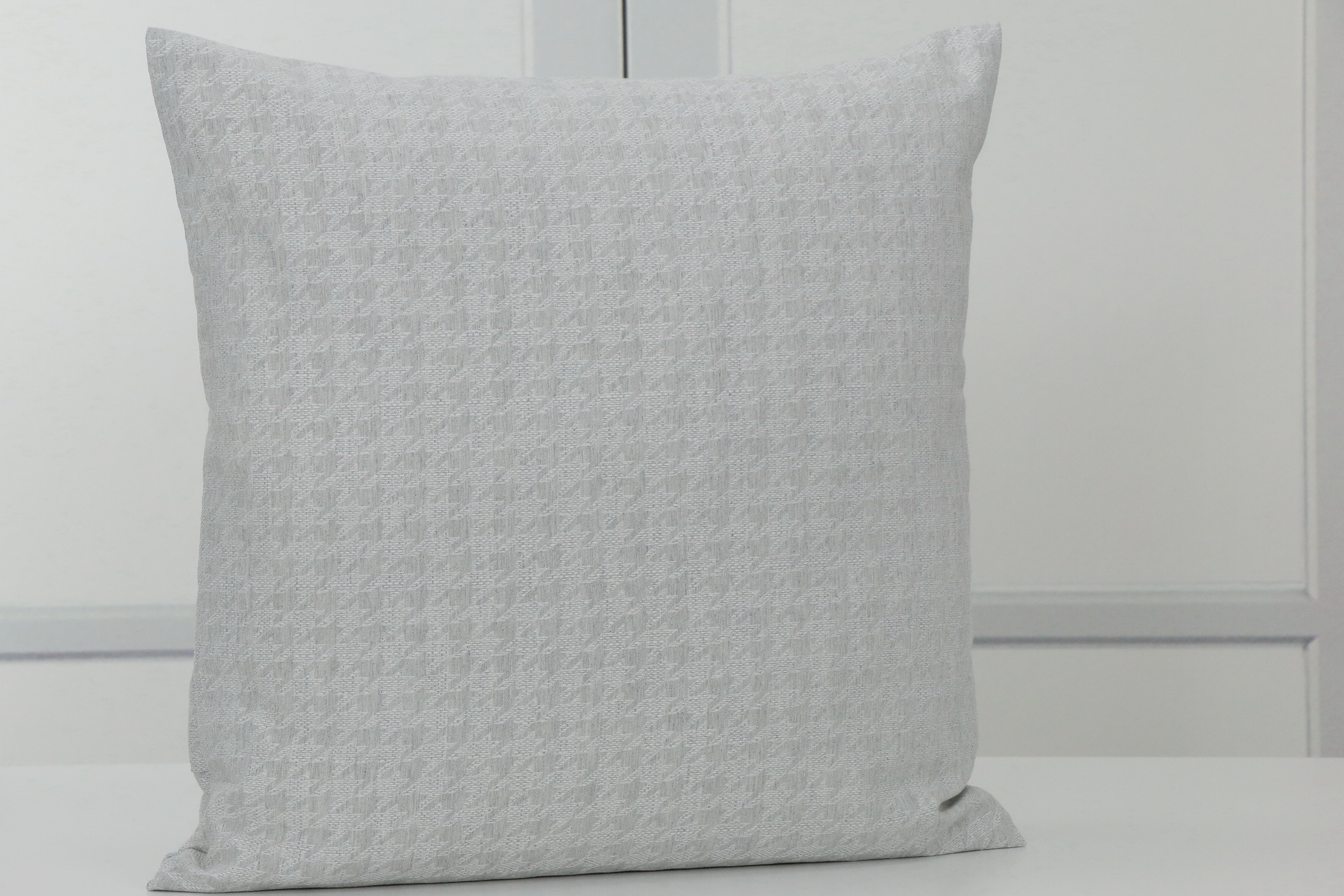 Kissenbezüge + Hüllen mit Fleckschutz Evita Perlgrau Muster. Perfekt in jeder Größe.