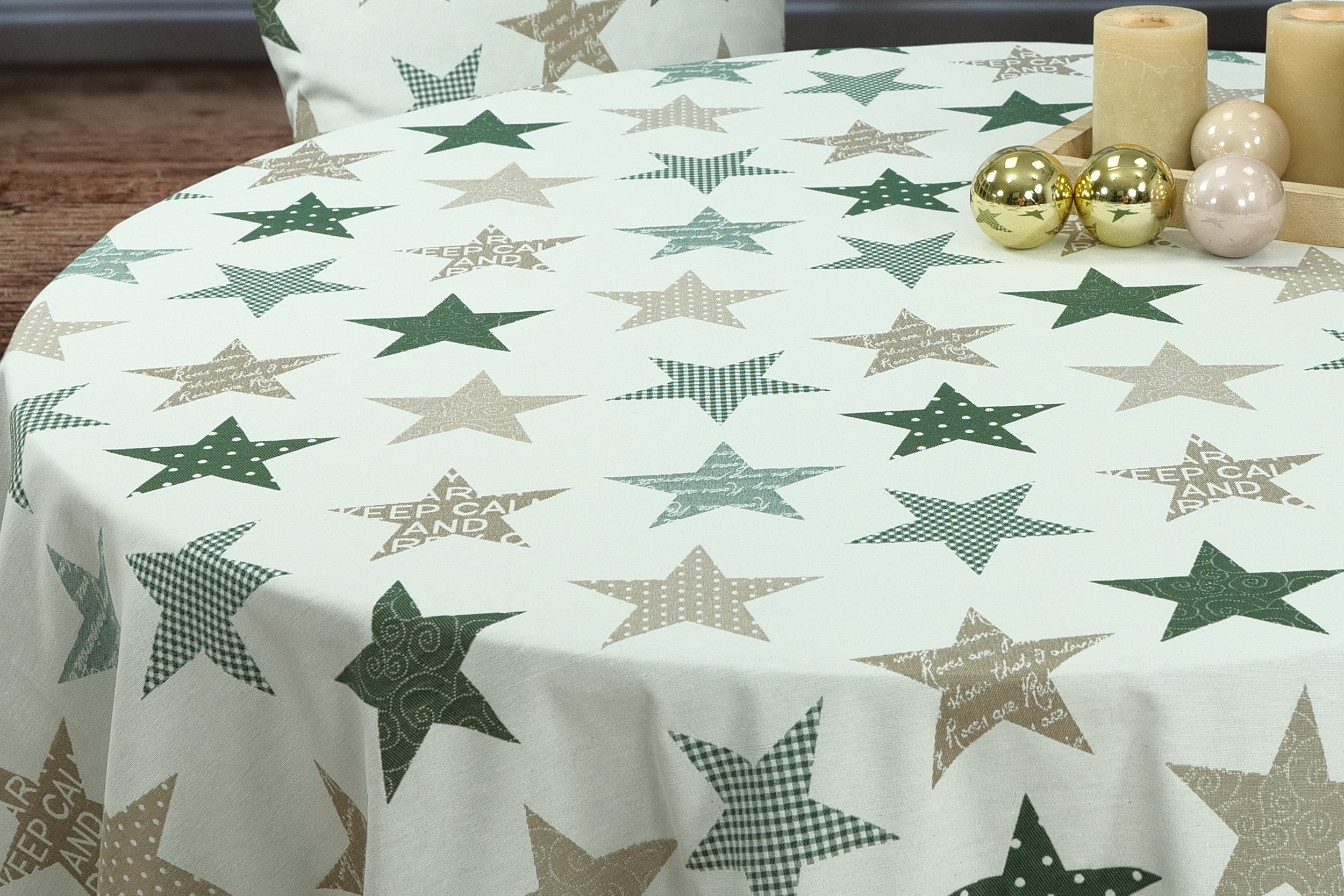 Moderne Weihnachtstischdecke Beige Grün Sterne Breite 110 cm OVAL