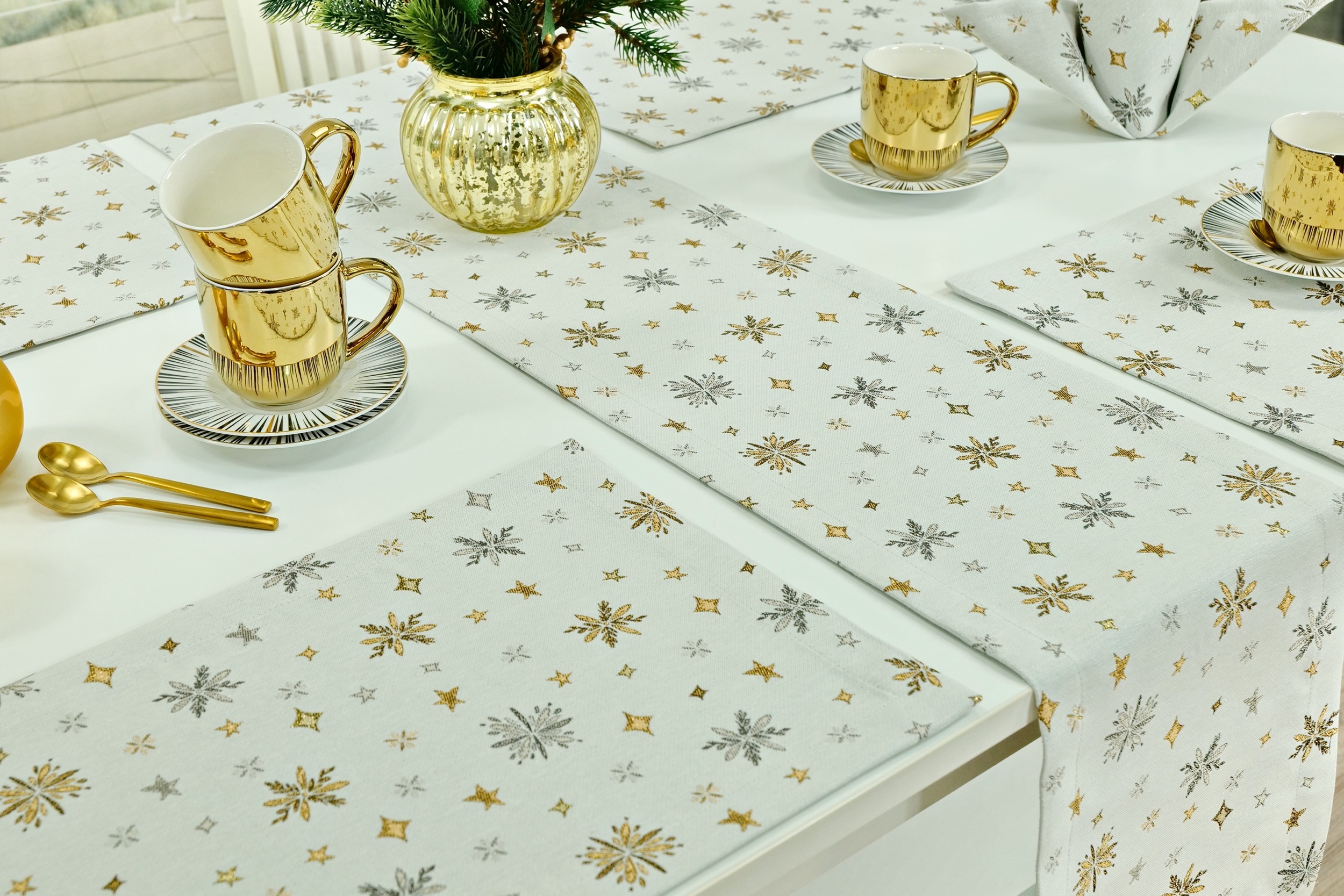 Jacquard Tischläufer Weihnachten Beige Gelb Gold gemustert Navidad Breite 40 cm