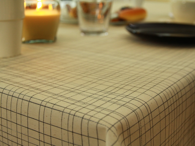 Tischdecke abwaschbar Elfenbein Karo Muster elisa Breite 130 cm