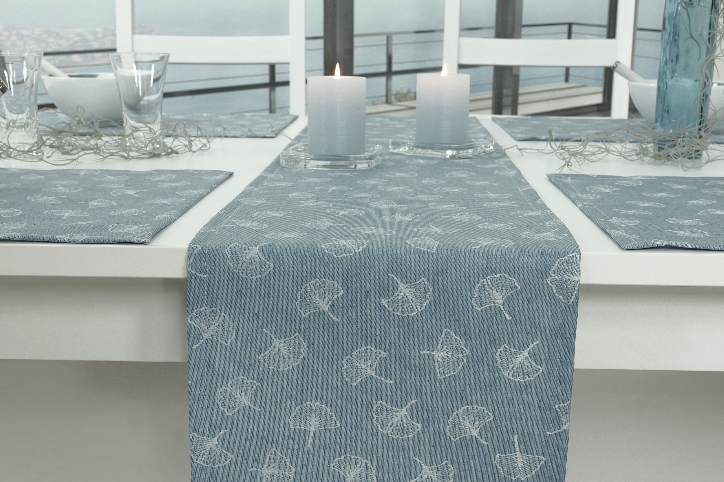 Tischläufer abwaschbar Ozeanblau Muster Malta Breite 40 cm