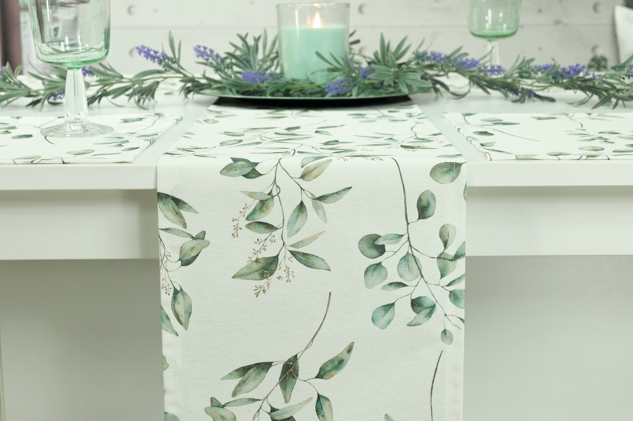 Tischläufer abwaschbar Creme Muster Olivgrün Isabella Breite 25 cm