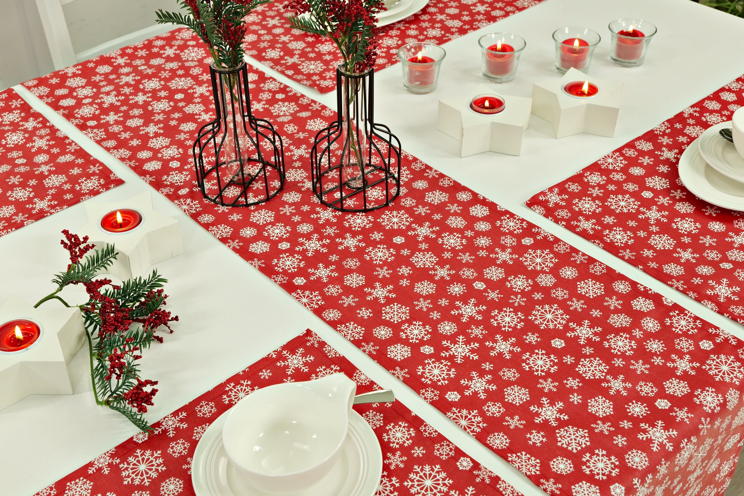 Abwaschbare Tischläufer Rot Weihnachtsmotiv Schneeflocke Breite 40 cm