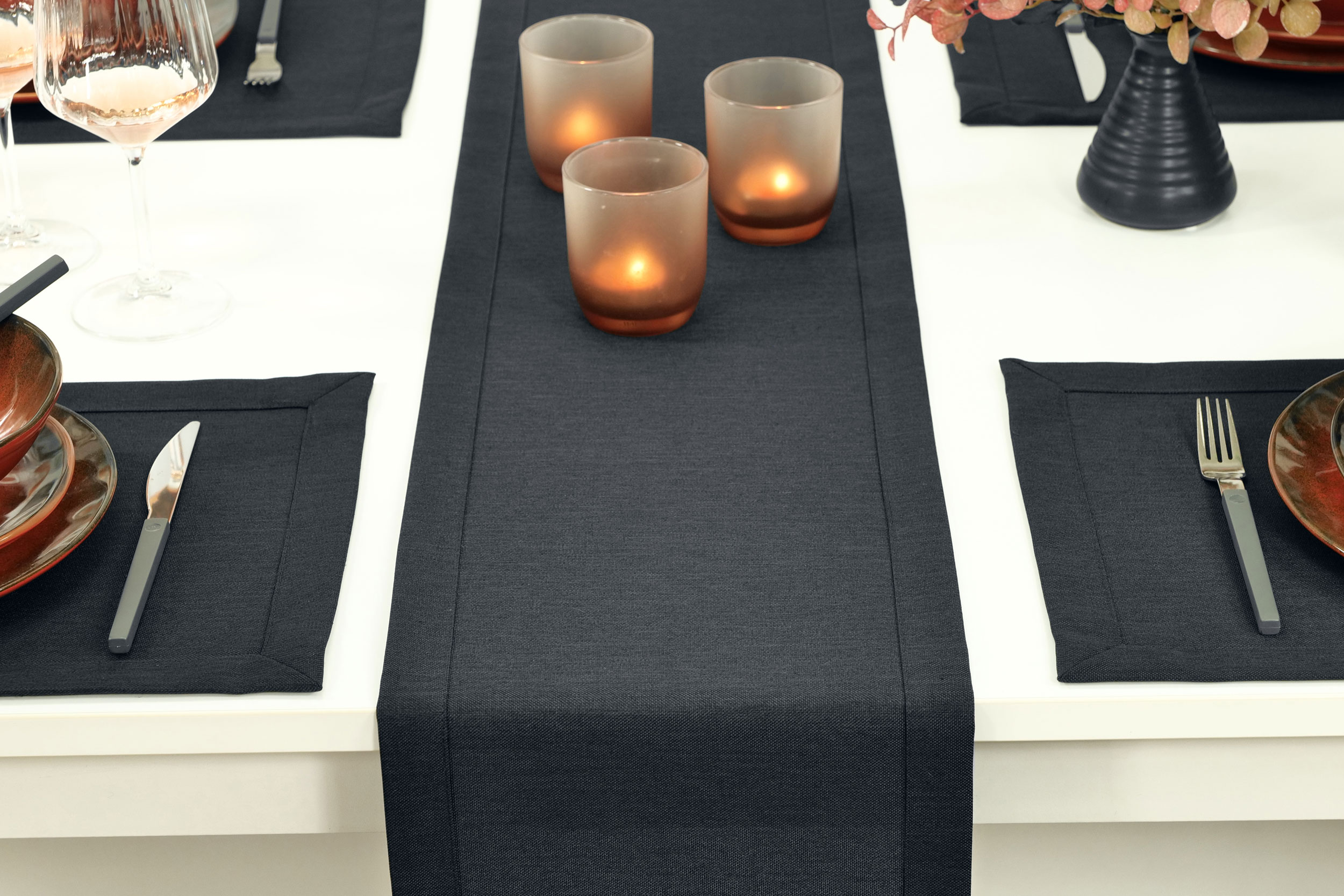 Tischläufer mit Fleckschutz Schwarz Uni Leinenoptik Valerie Breite 40 cm