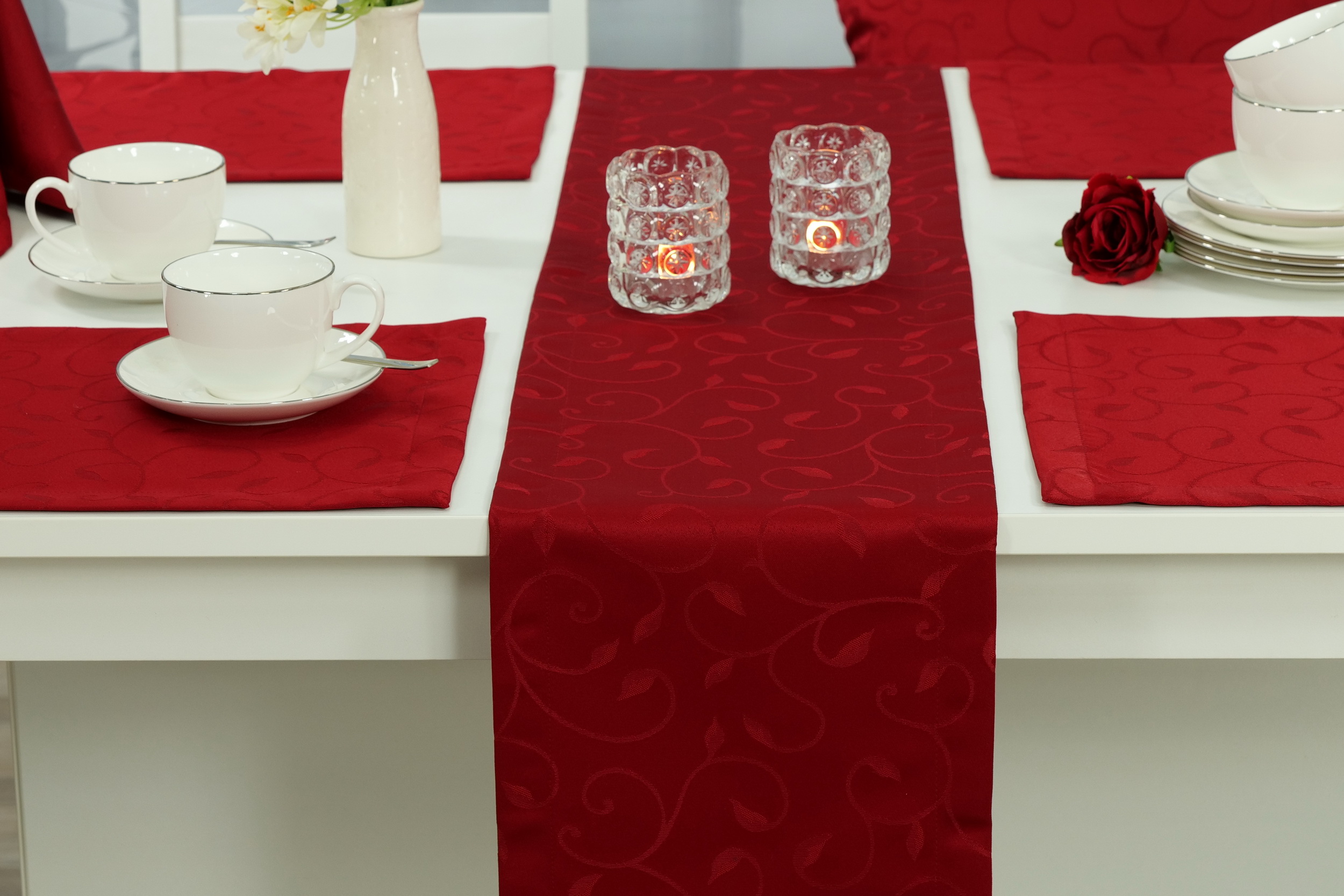 Tischläufer Damast Rot Muster mit Fleckschutz Breite 25 cm