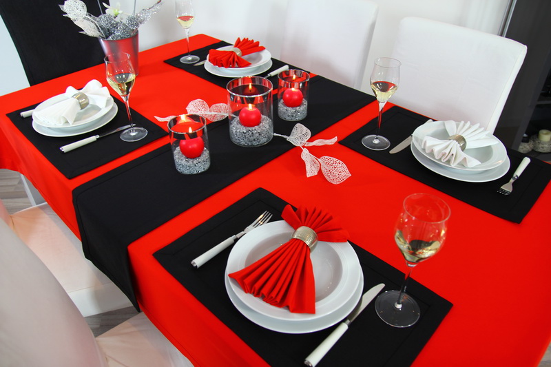 Tischdecke Rot uni Breite 140 cm