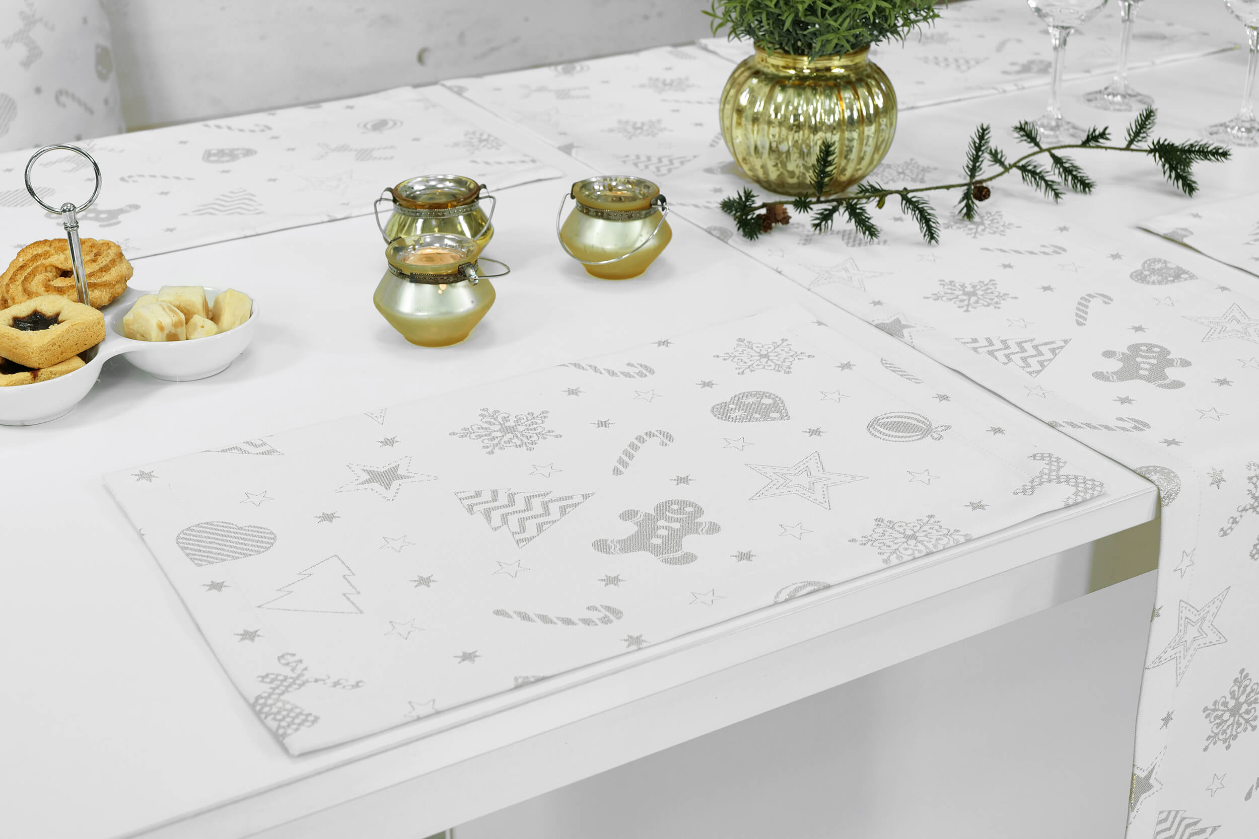Weiße Tischsets mit Fleckschutz Muster Silber Estrello Größe 32x42 cm Platzset