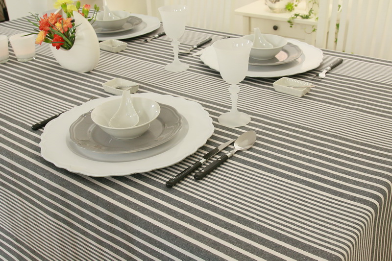 Abwaschbare Tischdecke Anthrazit Weiß Streifen Breite 110 cm