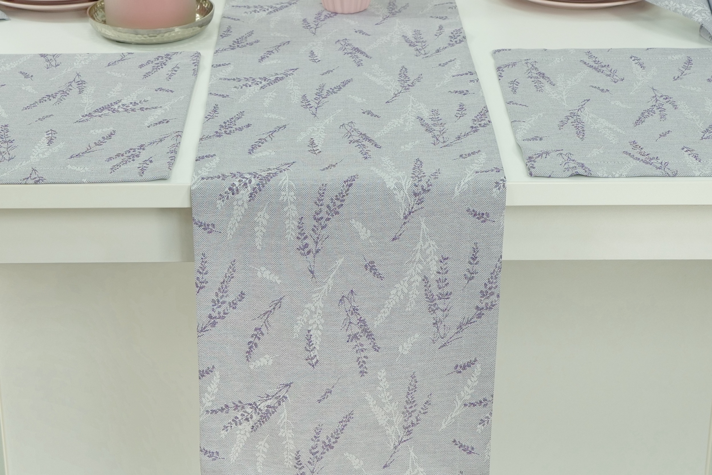 Tischläufer mit Fleckschutz Hellgrau Violett Lavendel Breite 25 cm