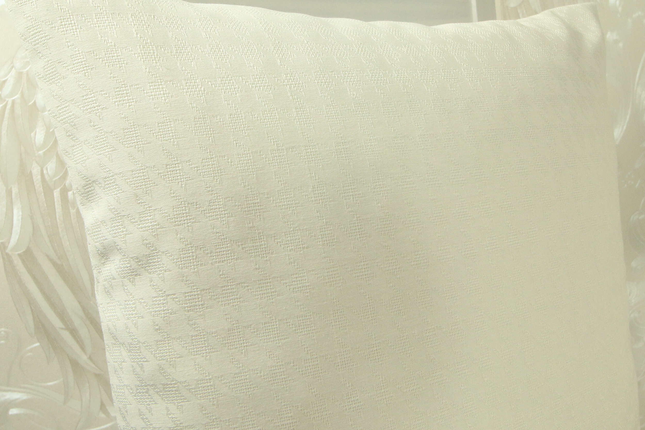 Kissenbezüge + Hüllen mit Fleckschutz Evita Perlcreme Muster. Perfekt in jeder Größe.