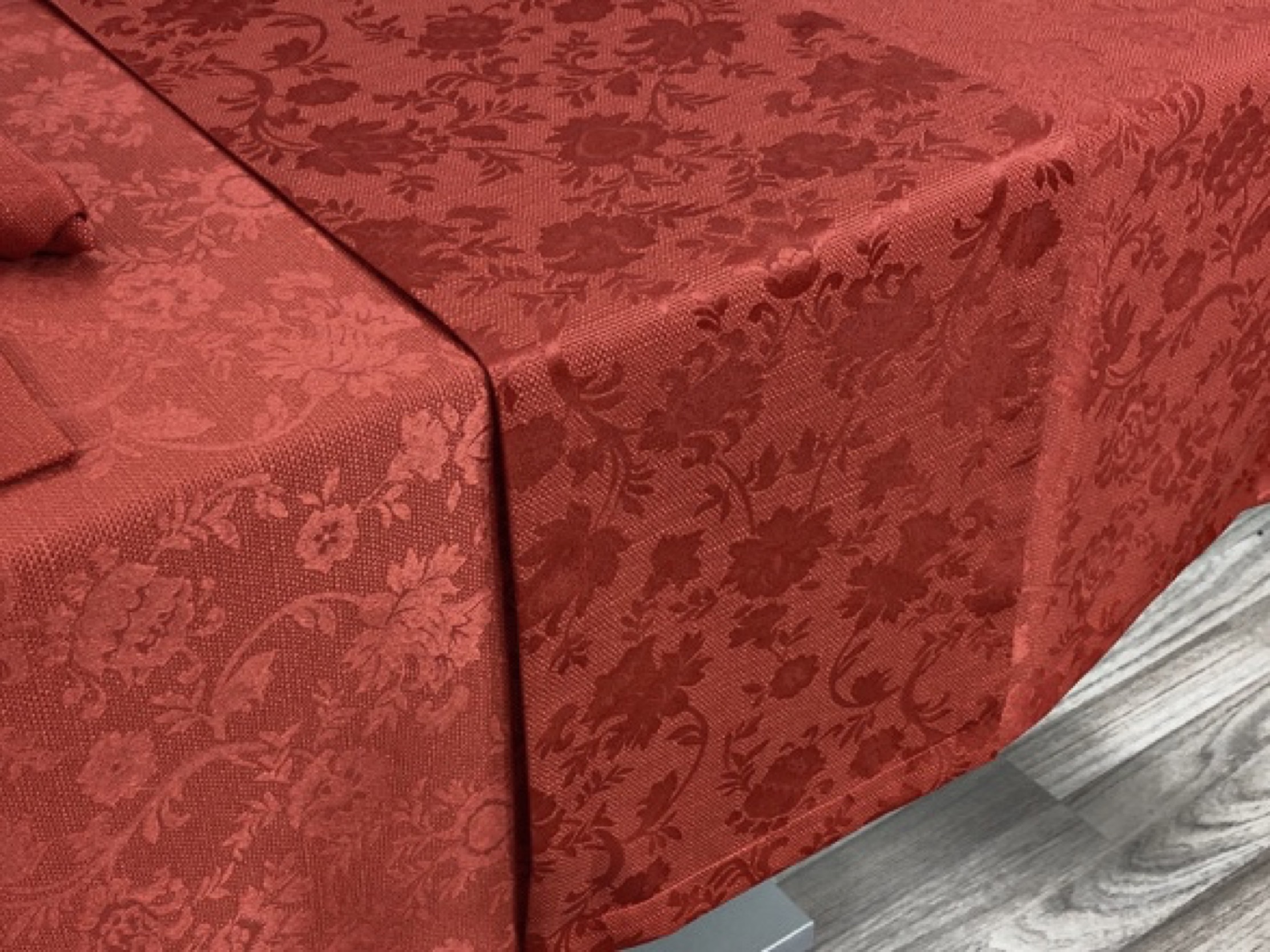 Tischdecke mit Fleckschutz Evita Rot Ranke Breite 150 cm
