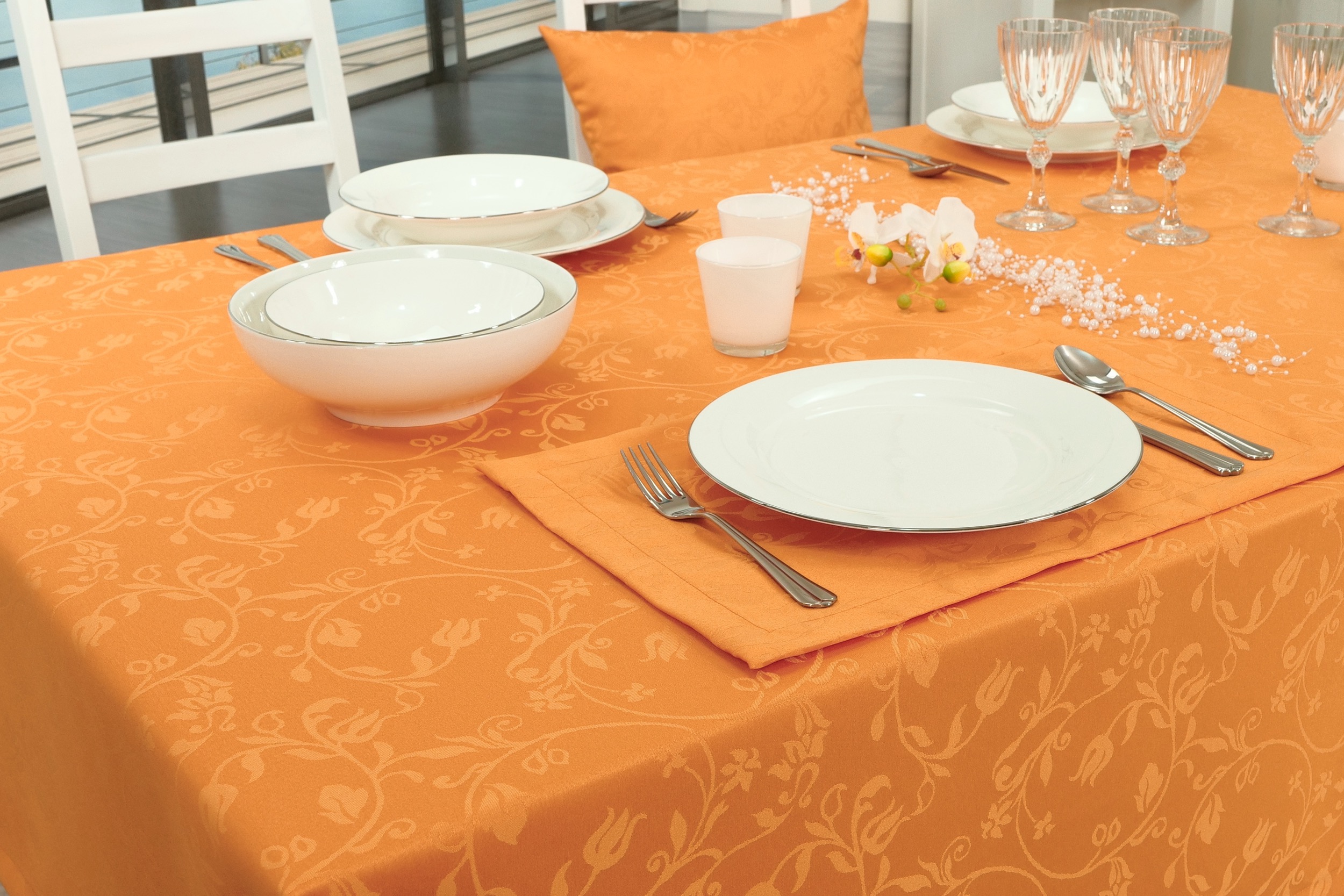 Tischdecke mit Fleckschutz Orange Blütenranke Fresh Breite 130 cm