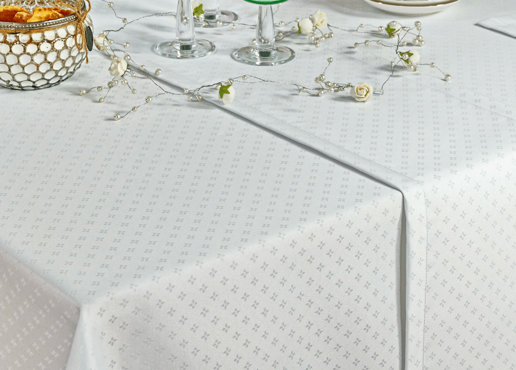 Die schönste weiße Tischdecke online bei Tischdecken-shop.de kaufen |  TiDeko® Tischdecken-Shop.de. Tischdecken Markenqualität