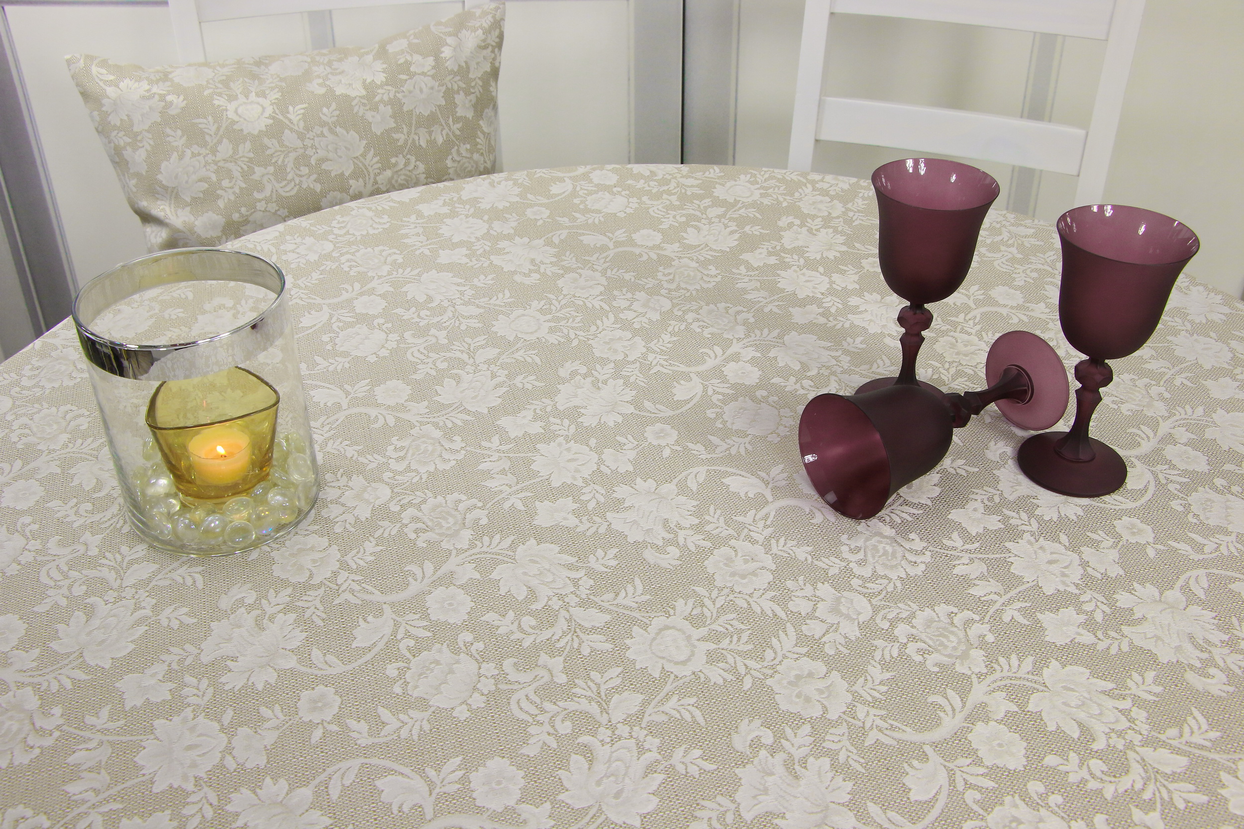 Tischdecke mit Fleckschutz Evita Perlsand Ranke Breite 140 cm OVAL