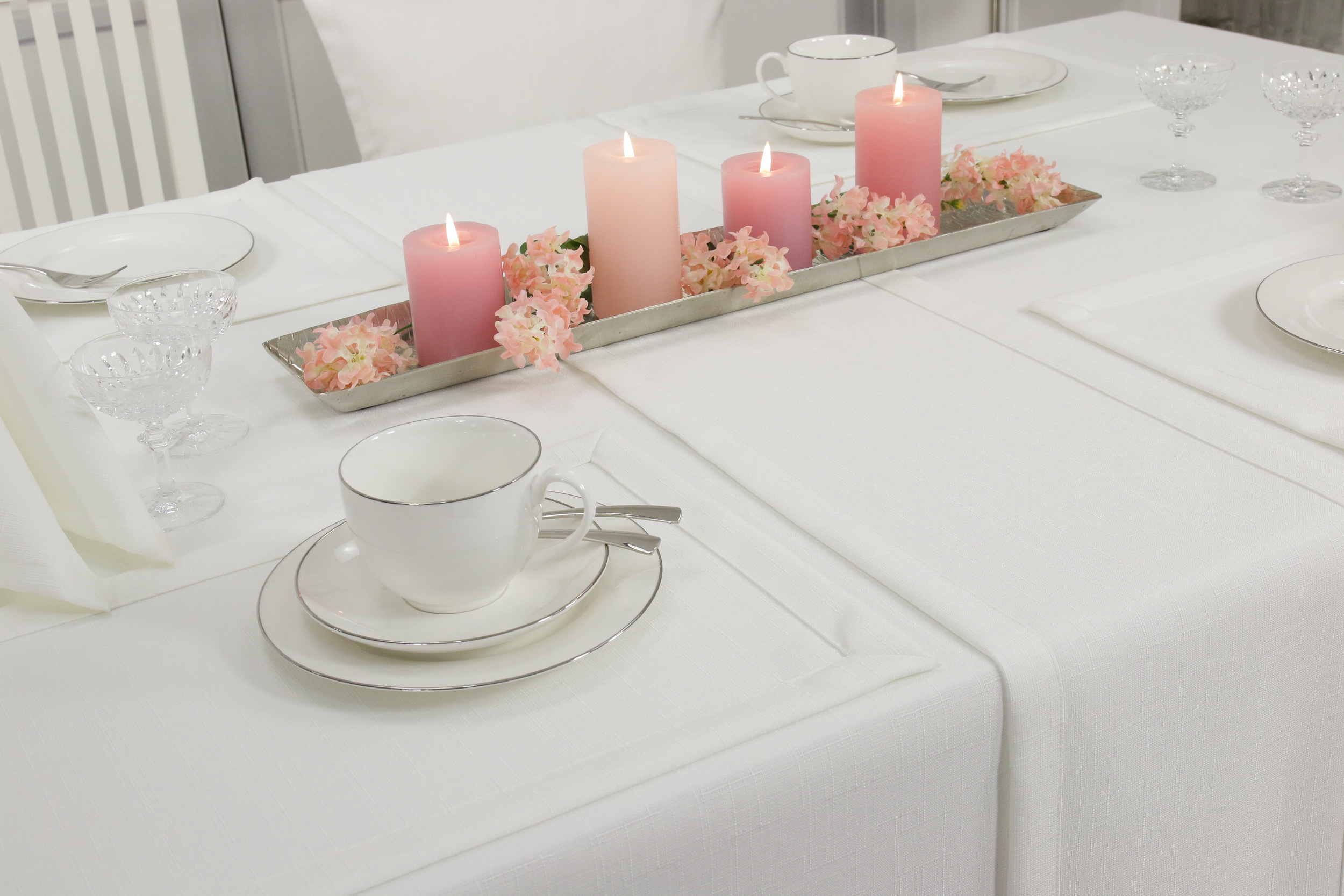 Tischläufer mit Fleckschutz Weiß Creme einfarbig Malaga Breite 30 cm
