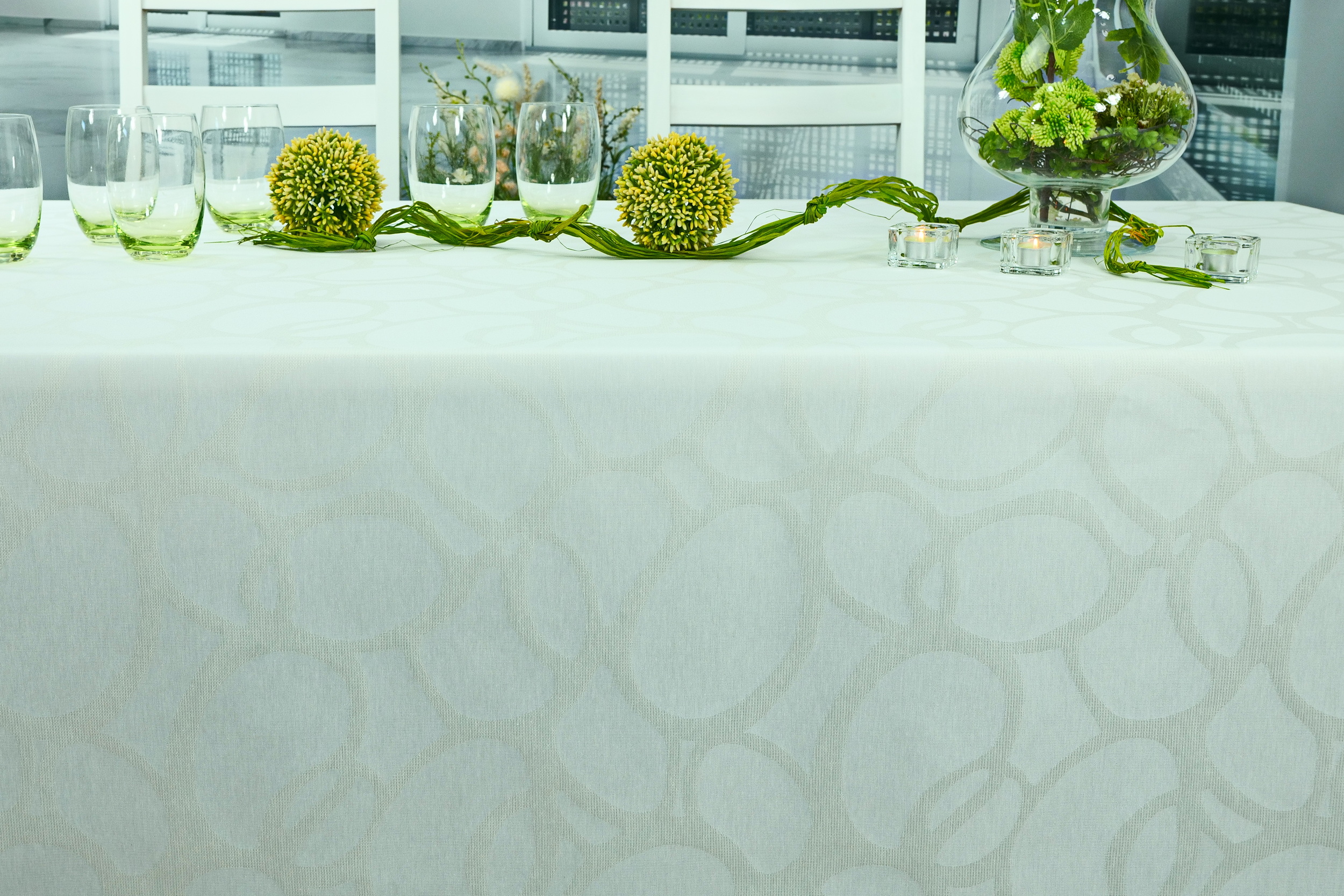 Abwaschbare Tischdecke Weiß einfarbig mit Muster Gröna Breite 138 cm