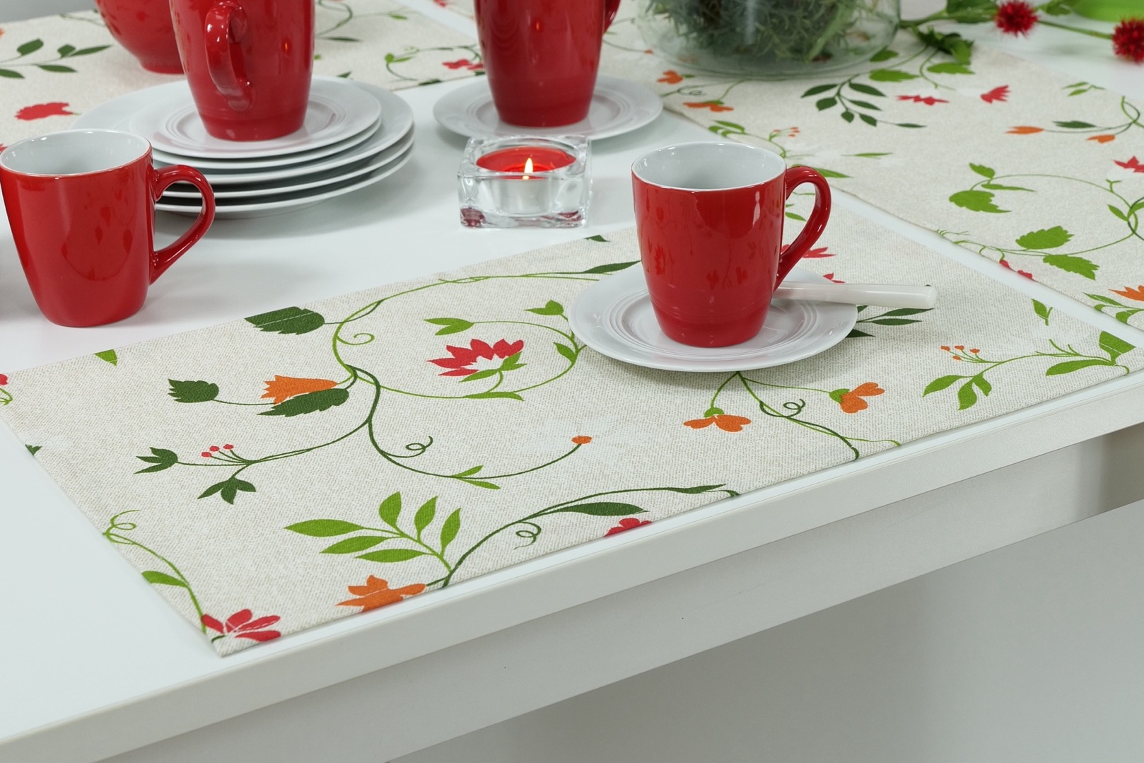 Abwaschbare Tischset Beige Rot Grün Muster Blütenranke Größe 32x42 cm Platzset