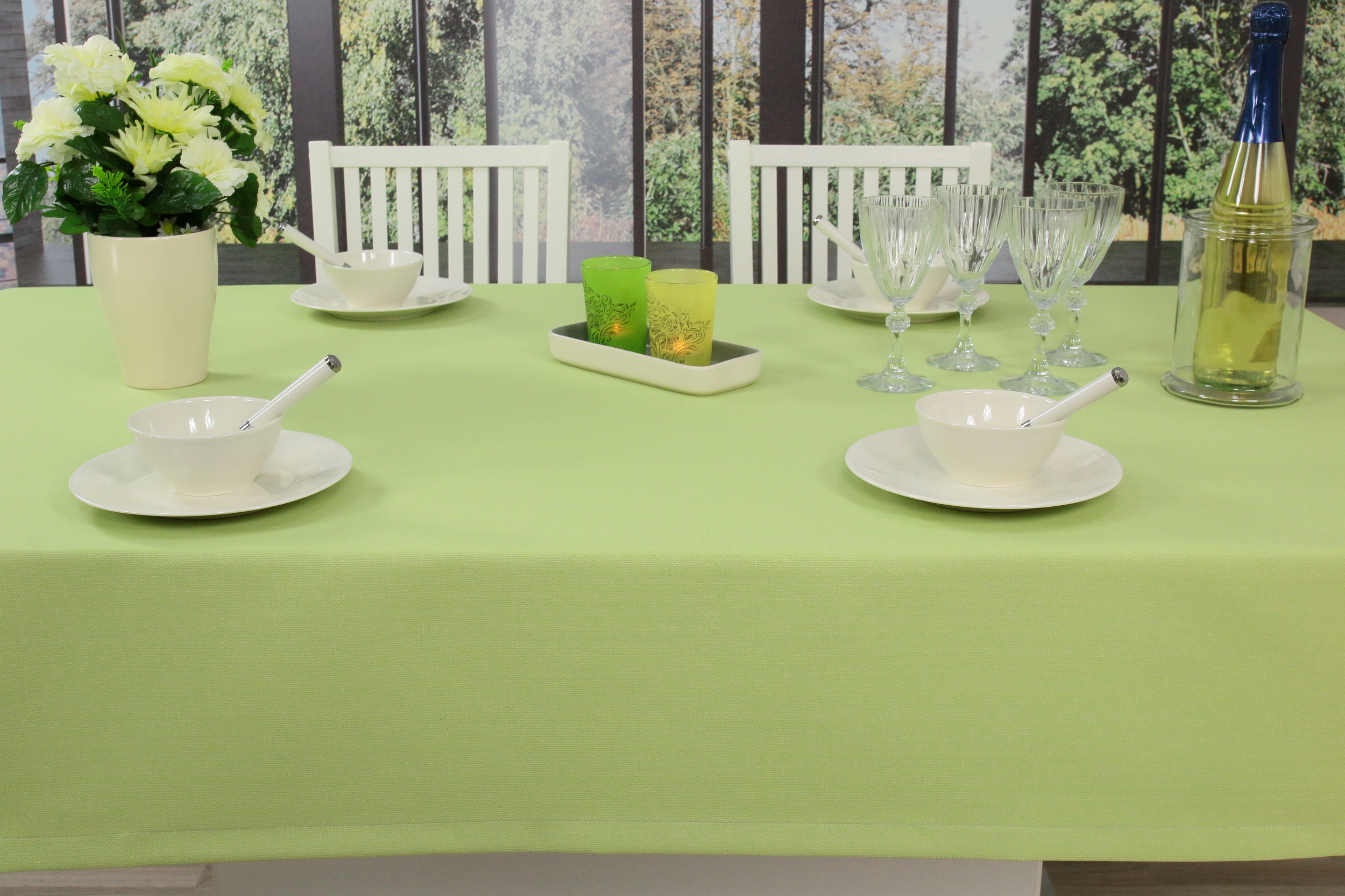 Tischdecke mit Fleckschutz Lindgrün uni Venezia Breite 120 cm