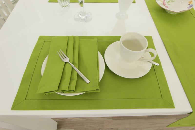 Tischset Kiwi Grün basic Größe 30x48 cm