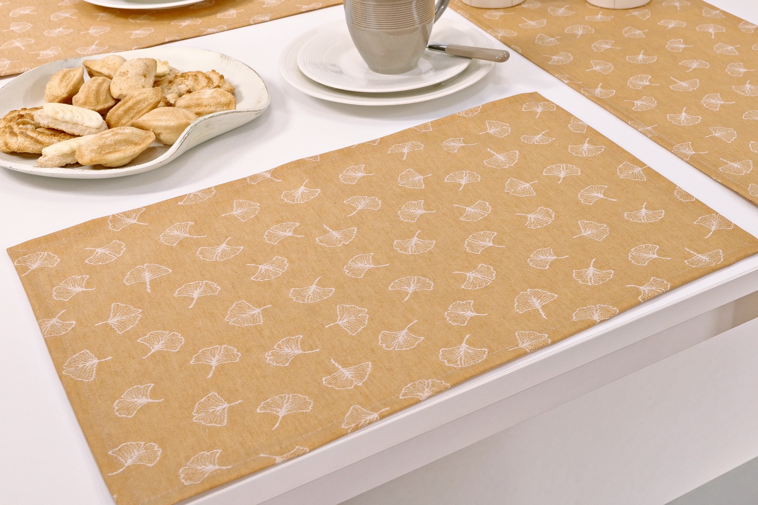 Tischset abwaschbar Ockergelb Muster Malta Größe 32x42 cm Platzset