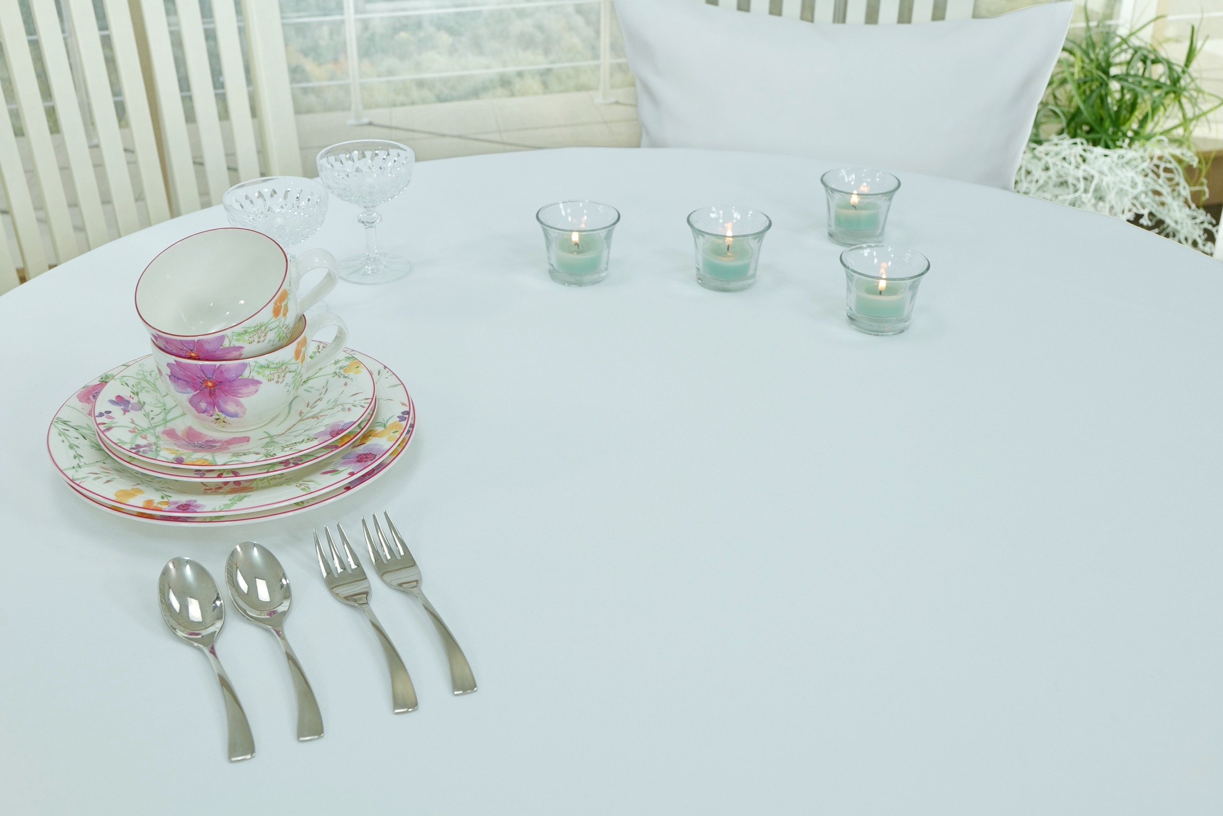 Tischdecke mit Fleckschutz Weiß uni Leinenoptik Valerie Breite 90 cm OVAL